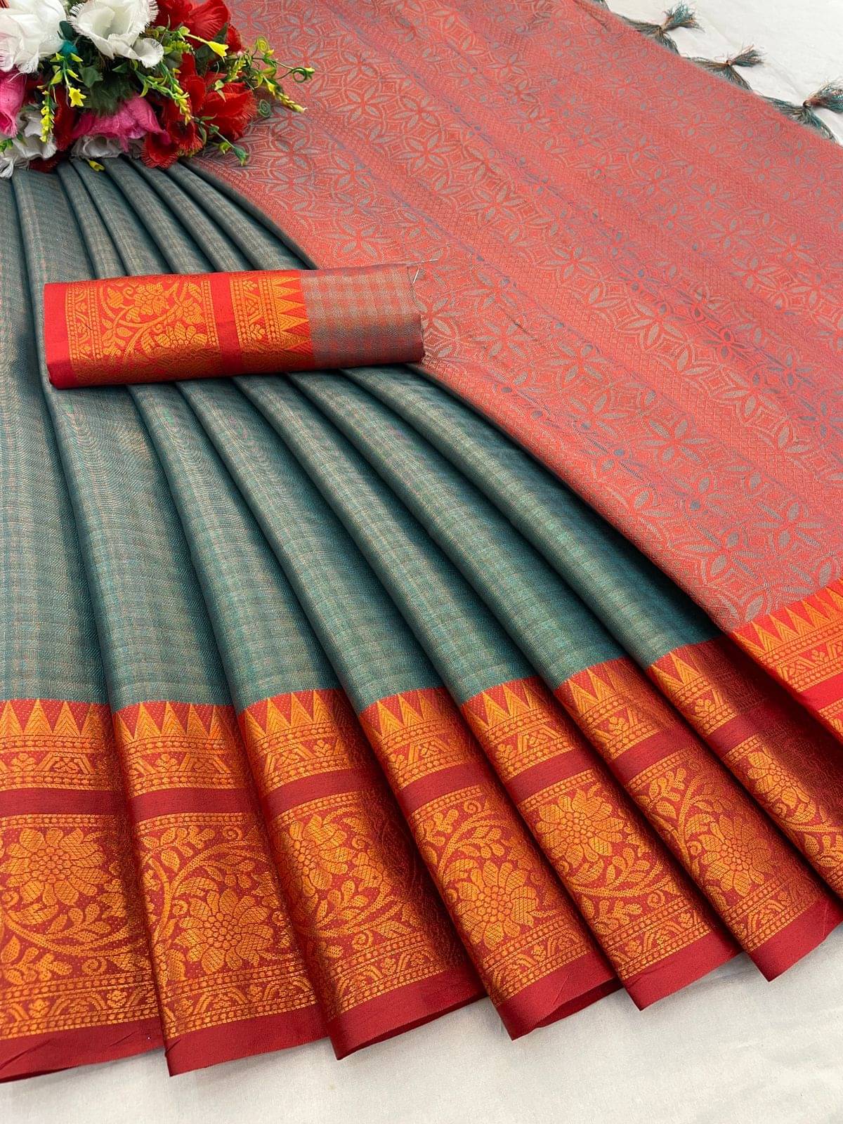     			A TO Z CART Cotton Silk Woven Saree With Unstitched Blouse Piece ( LightGreen )