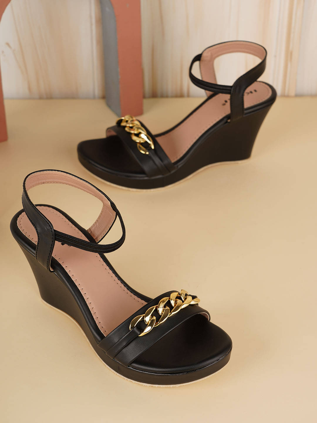     			IKAGI Black Women's Flats