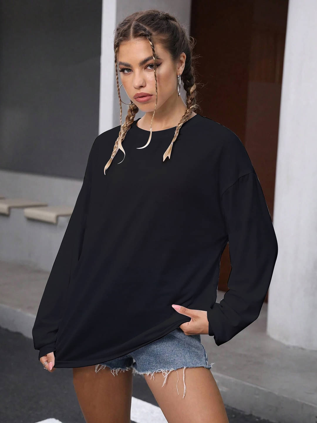 Chkokko Women Cotton Blend Solid Oversized Fit Round Neck T-Shirt ( Black ) Chkokko Women Cotton Blend Solid Oversized Fit Round Neck T-Shirt ( Black )