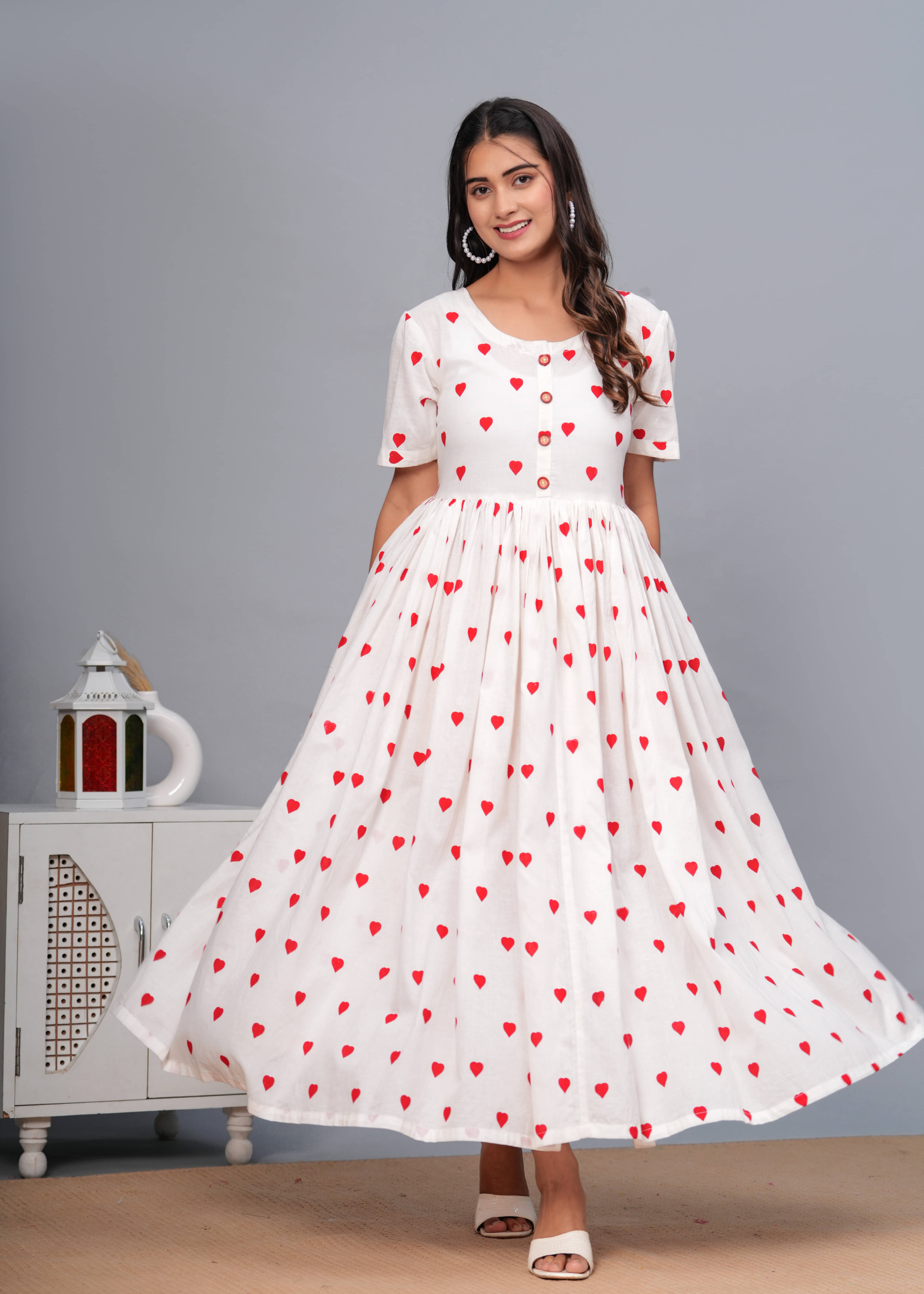NUPITAL Rayon Printed Anarkali Women's Kurti - White ( Pack of 1 )     			NUPITAL Rayon Printed Anarkali Women's Kurti - White ( Pack of 1 )