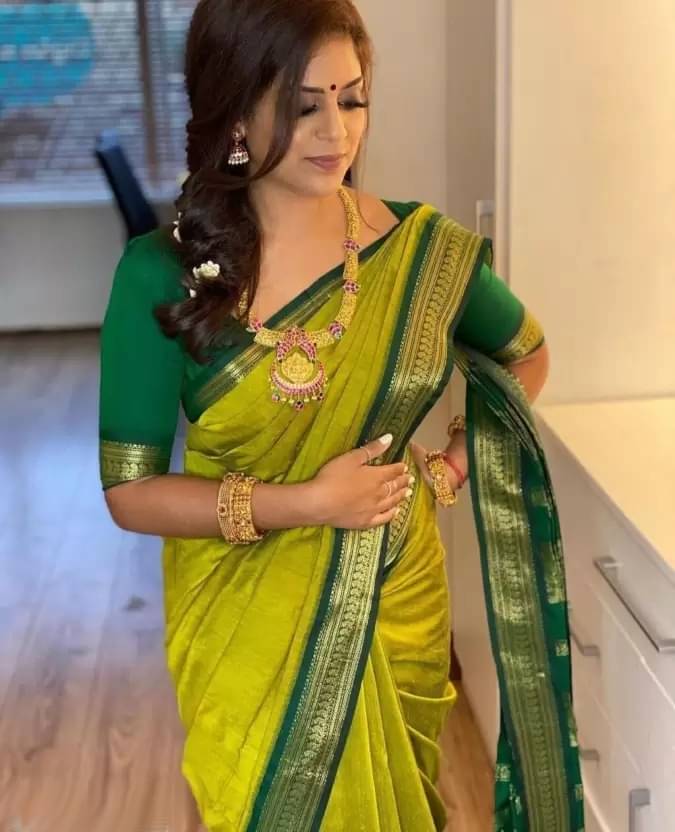 Any Fab Banarasi Silk Embroidered Saree With Unstitched Blouse Piece ( Green ) Any Fab Banarasi Silk Embroidered Saree With Unstitched Blouse Piece ( Green )