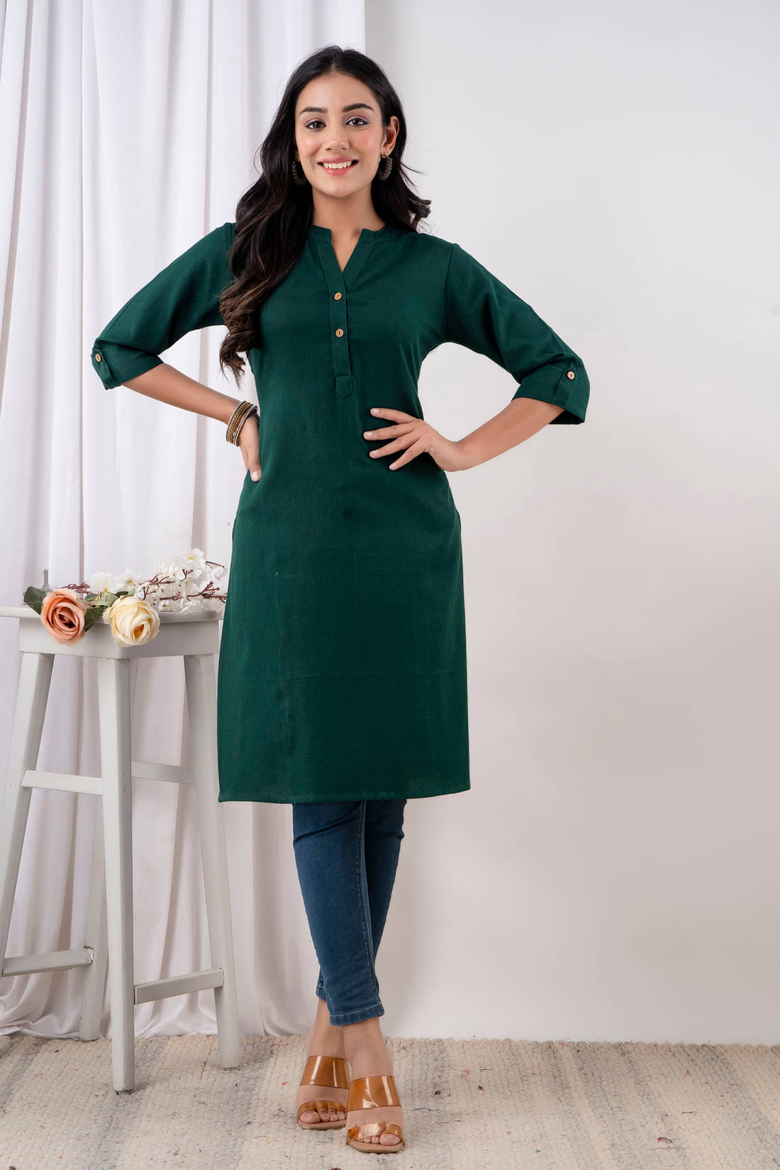 Kohsh Cotton Flex Solid Straight Women's Kurti - Green ( Pack of 1 )     			Kohsh Cotton Flex Solid Straight Women's Kurti - Green ( Pack of 1 )