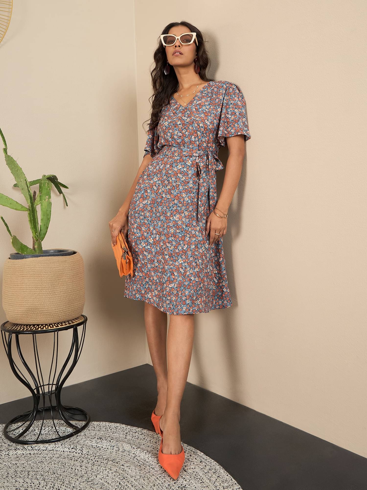     			StyleStone Women Polyester Printed Wrap Dress ( Grey )