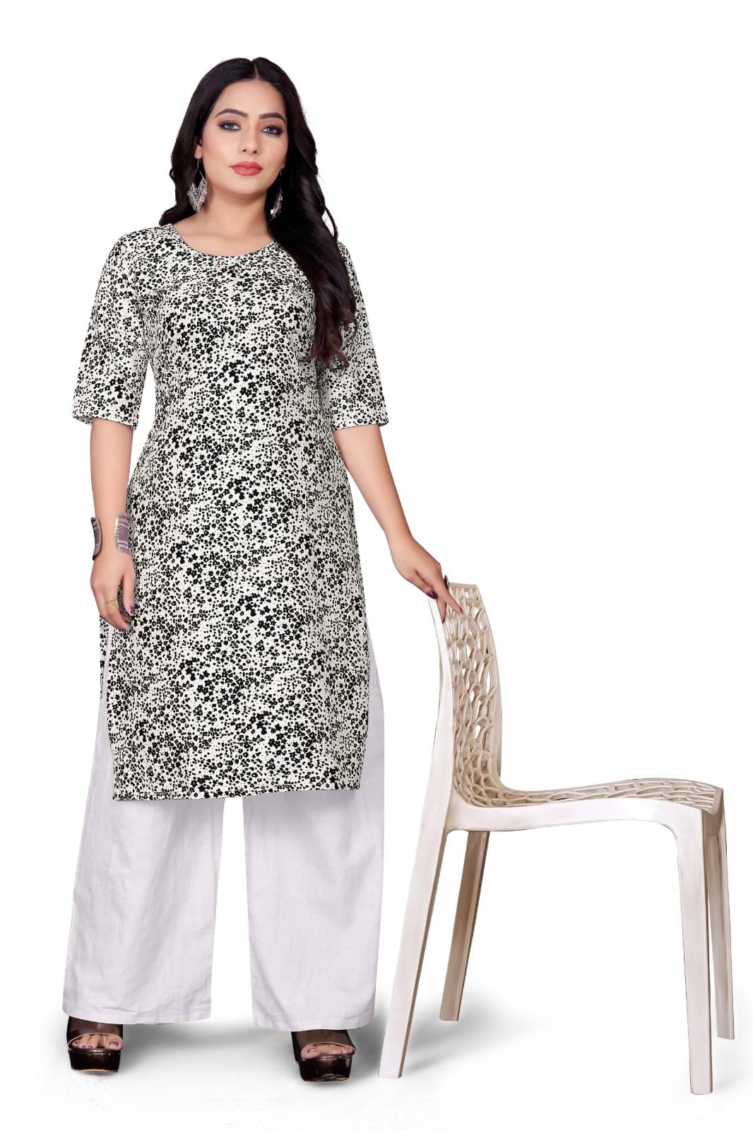     			THE PRIVATE LABLE Rayon Printed Straight Women's Kurti - Off White ( Pack of 1 )