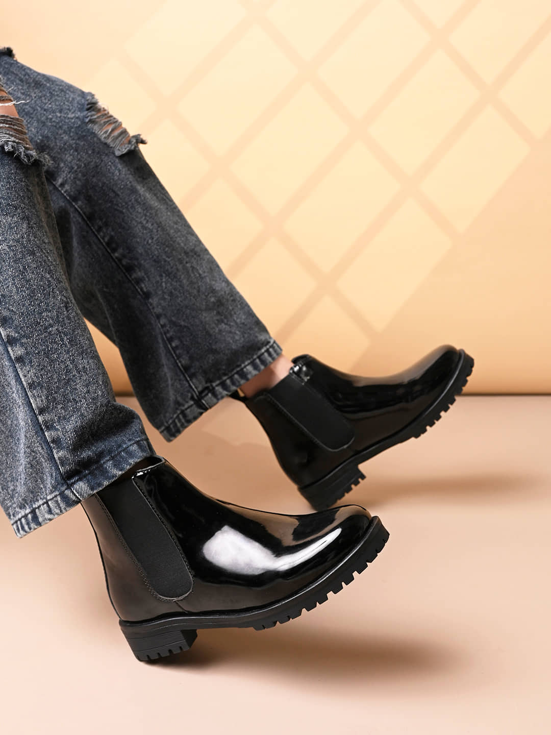 Fashion Victim Black Women's Ankle Length Boots