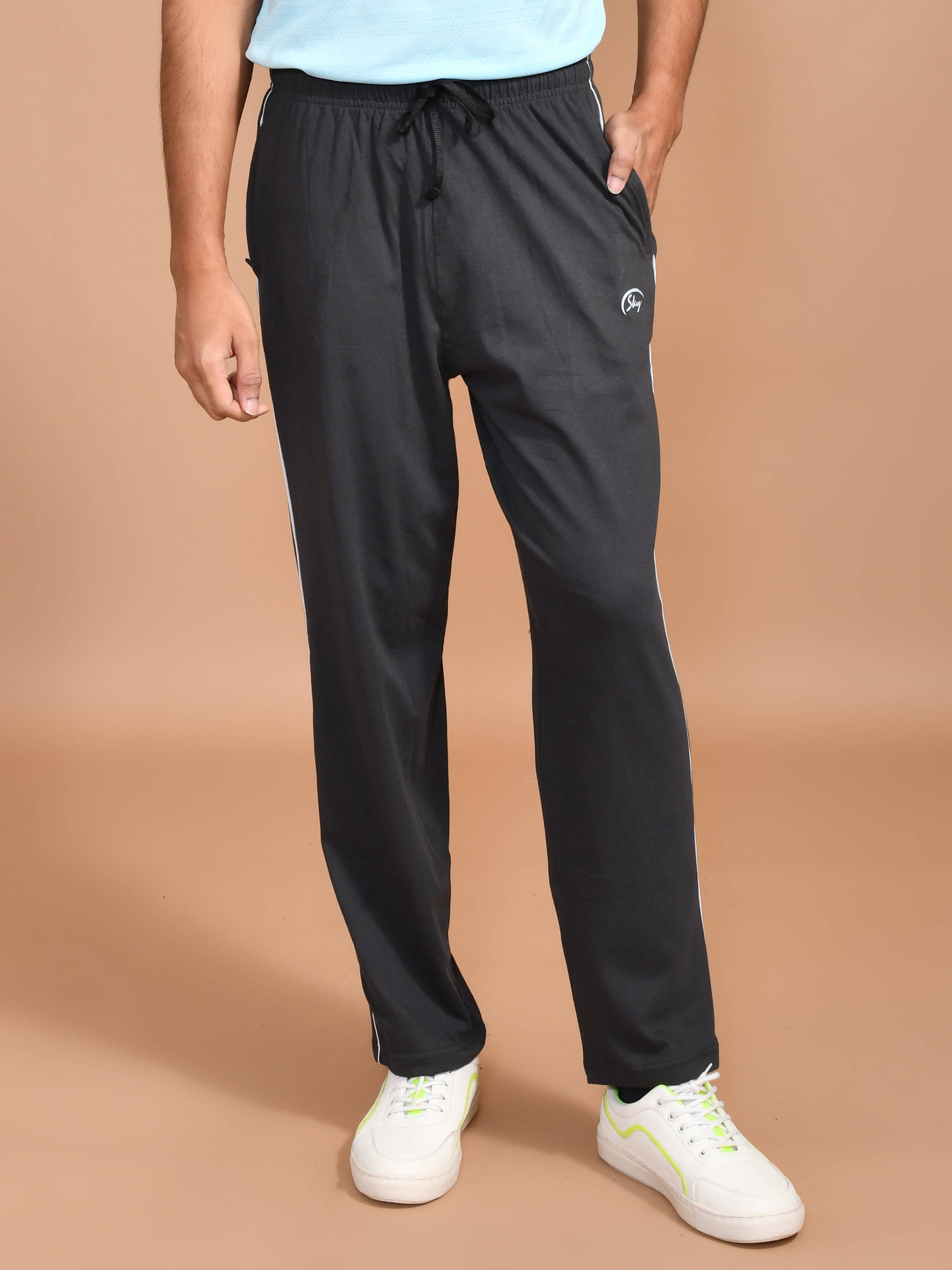 SKYKNIT Grey Cotton Blend Men's Trackpants ( Pack of 1 )     			SKYKNIT Grey Cotton Blend Men's Trackpants ( Pack of 1 )