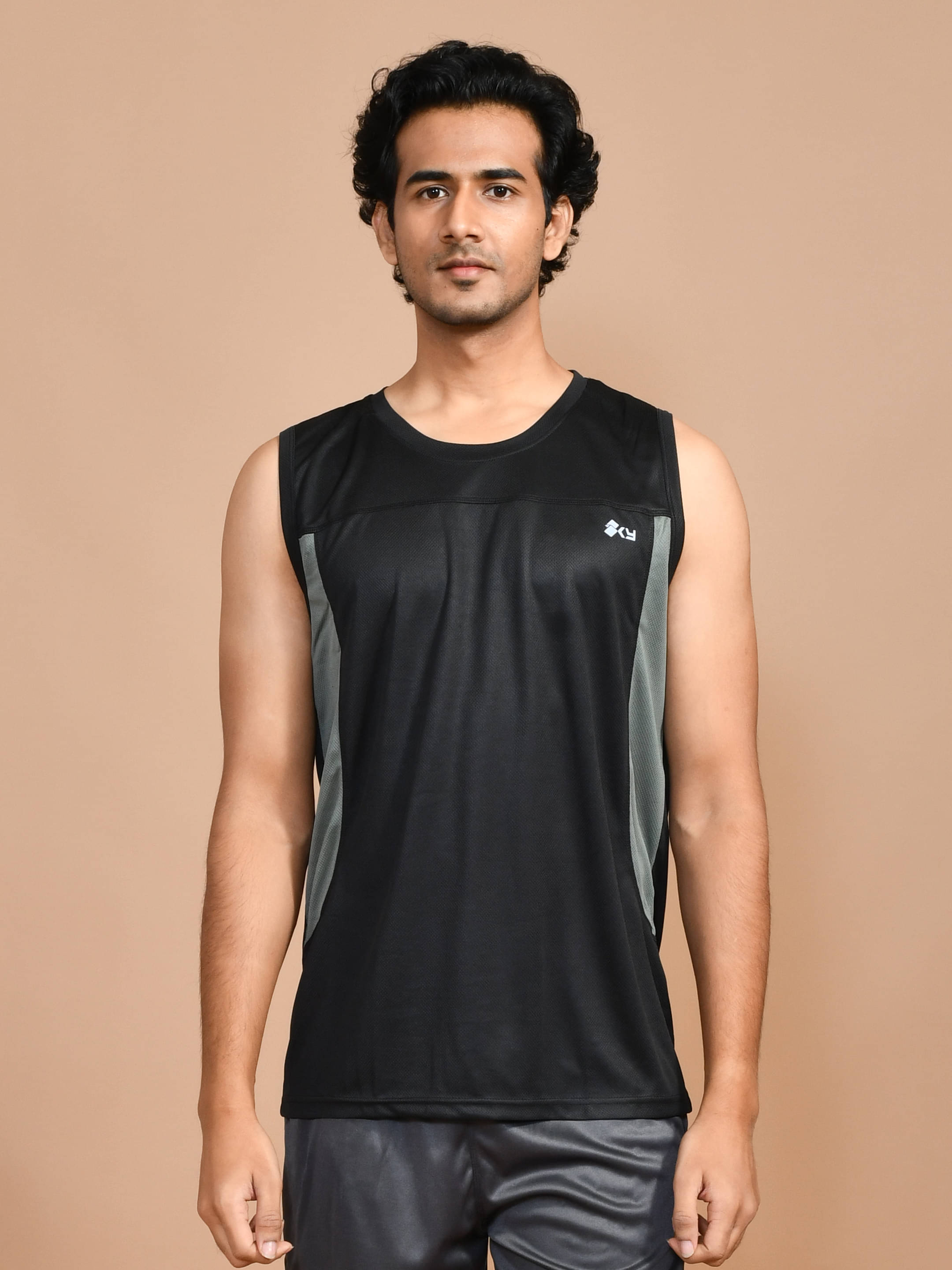     			SKYKNIT Pack of 1 Nylon Gym Vest For Men ( Black )