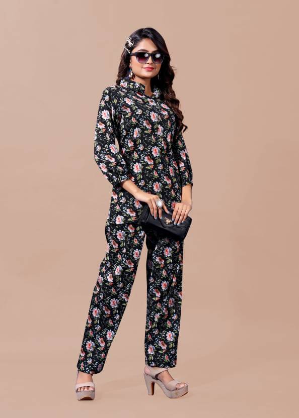 THE PRIVATE LABLE Women Printed Tunic Trouser Co-Ord Set ( Navy Blue ) THE PRIVATE LABLE Women Printed Tunic Trouser Co-Ord Set ( Navy Blue )