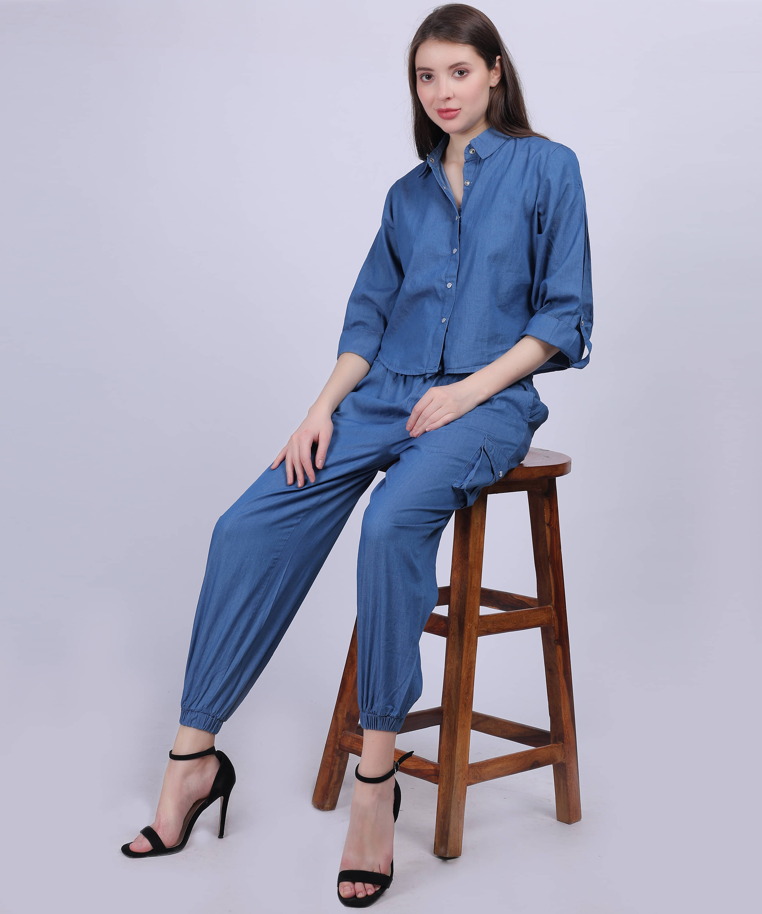     			aumbe Women Solid Shirt With Joggers Co-Ord Set ( Light Blue )