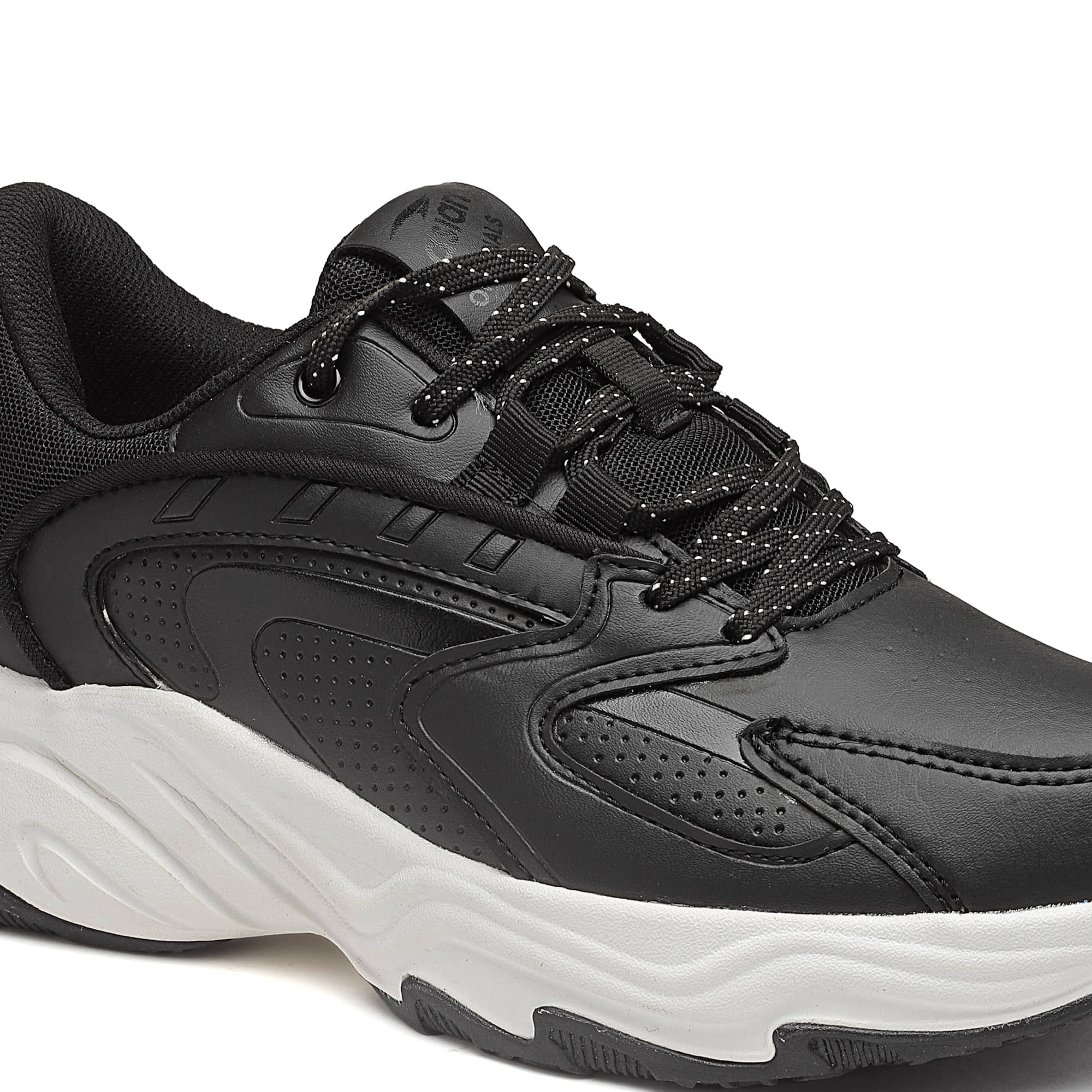 nike air zoom type footlocker