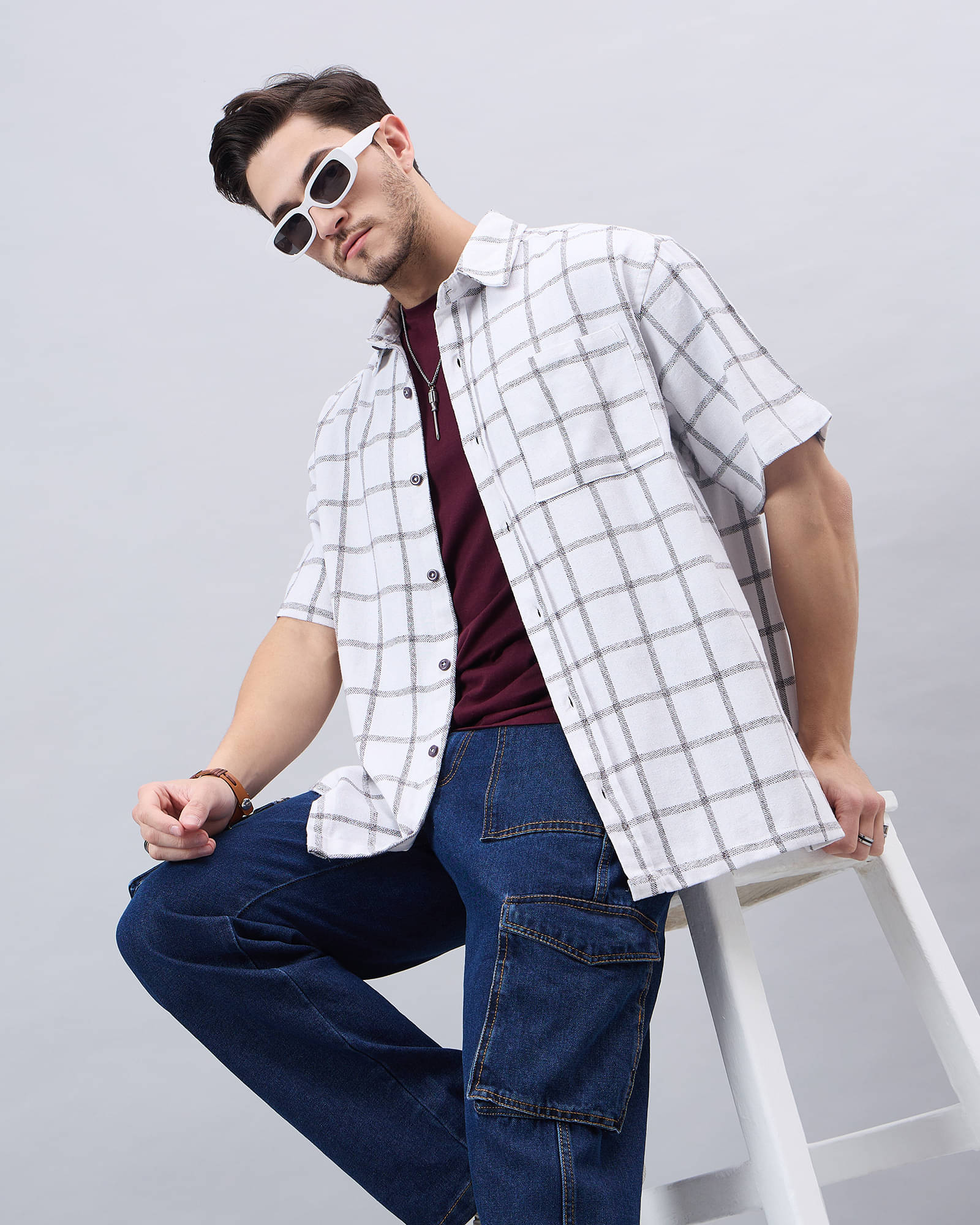 Chimpaaanzee Cotton Blend Oversized Fit Checks Half Sleeves Men's Casual Shirt - White ( Pack of 1 ) Chimpaaanzee Cotton Blend Oversized Fit Checks Half Sleeves Men's Casual Shirt - White ( Pack of 1 )