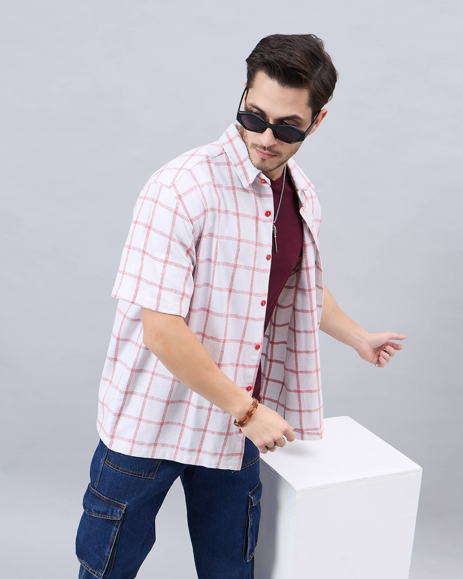 Chimpaaanzee Cotton Blend Oversized Fit Checks Half Sleeves Men's Casual Shirt - White ( Pack of 1 ) Chimpaaanzee Cotton Blend Oversized Fit Checks Half Sleeves Men's Casual Shirt - White ( Pack of 1 )