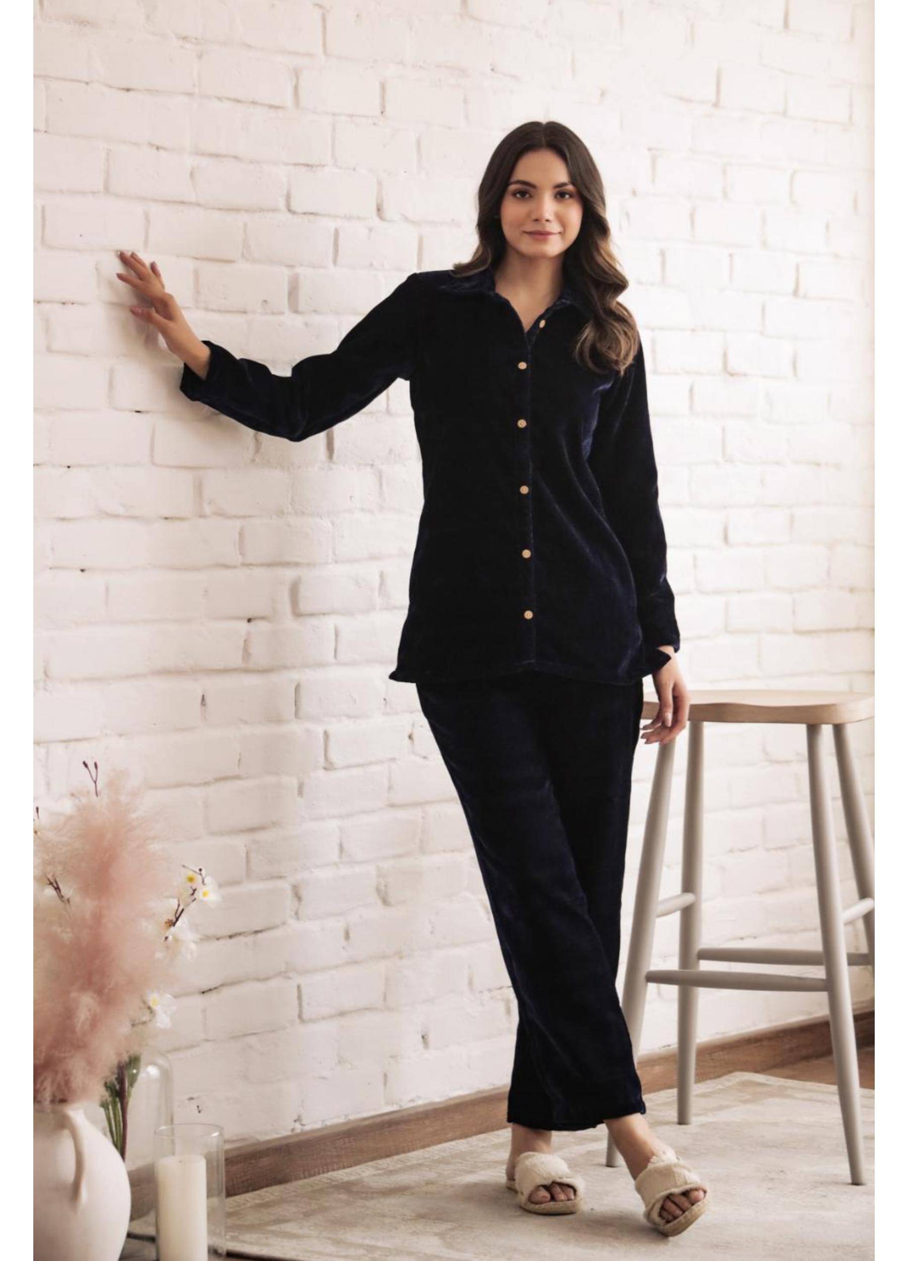     			Label Flavia Women Solid Shirt With Trousers Co-Ord Set ( Navy Blue )