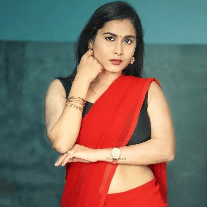 ASTYLOR Georgette Solid Saree Without Blouse Piece ( Red ) ASTYLOR Georgette Solid Saree Without Blouse Piece ( Red )