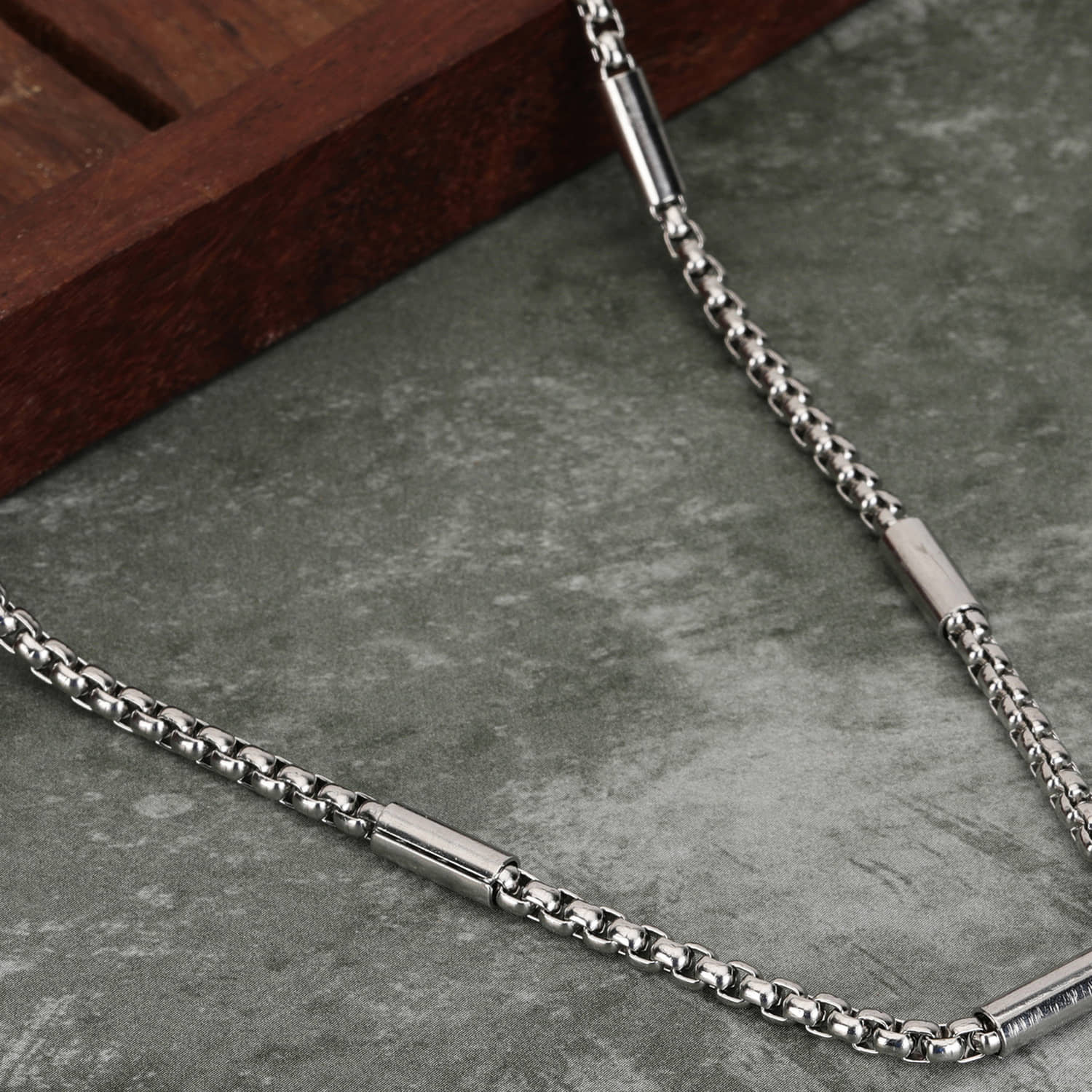 FASHION FRILL Silver Plated Stainless Steel Chain ( Pack of 1 )