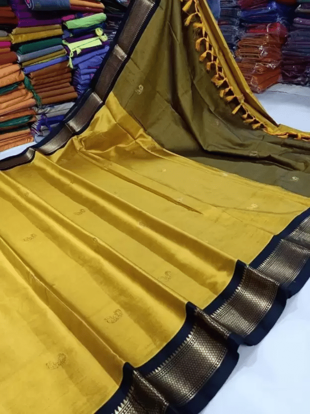     			VEERAIVA Cotton Silk Woven Saree With Unstitched Blouse Piece ( Mustard )
