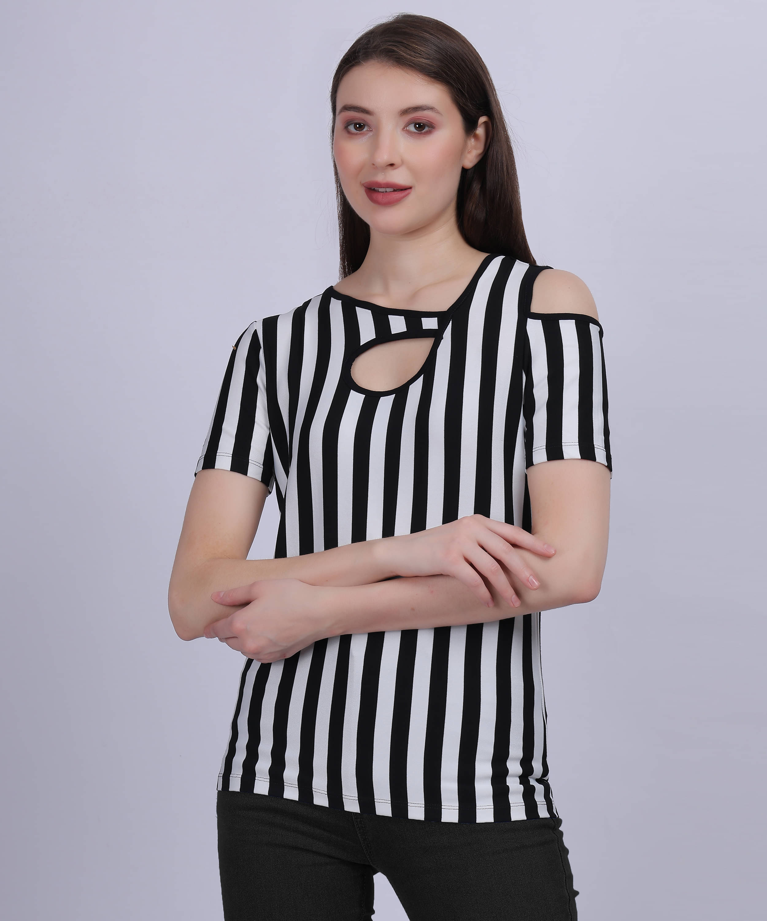     			aumbe Black Cotton Women's Regular Top ( Pack of 1 )