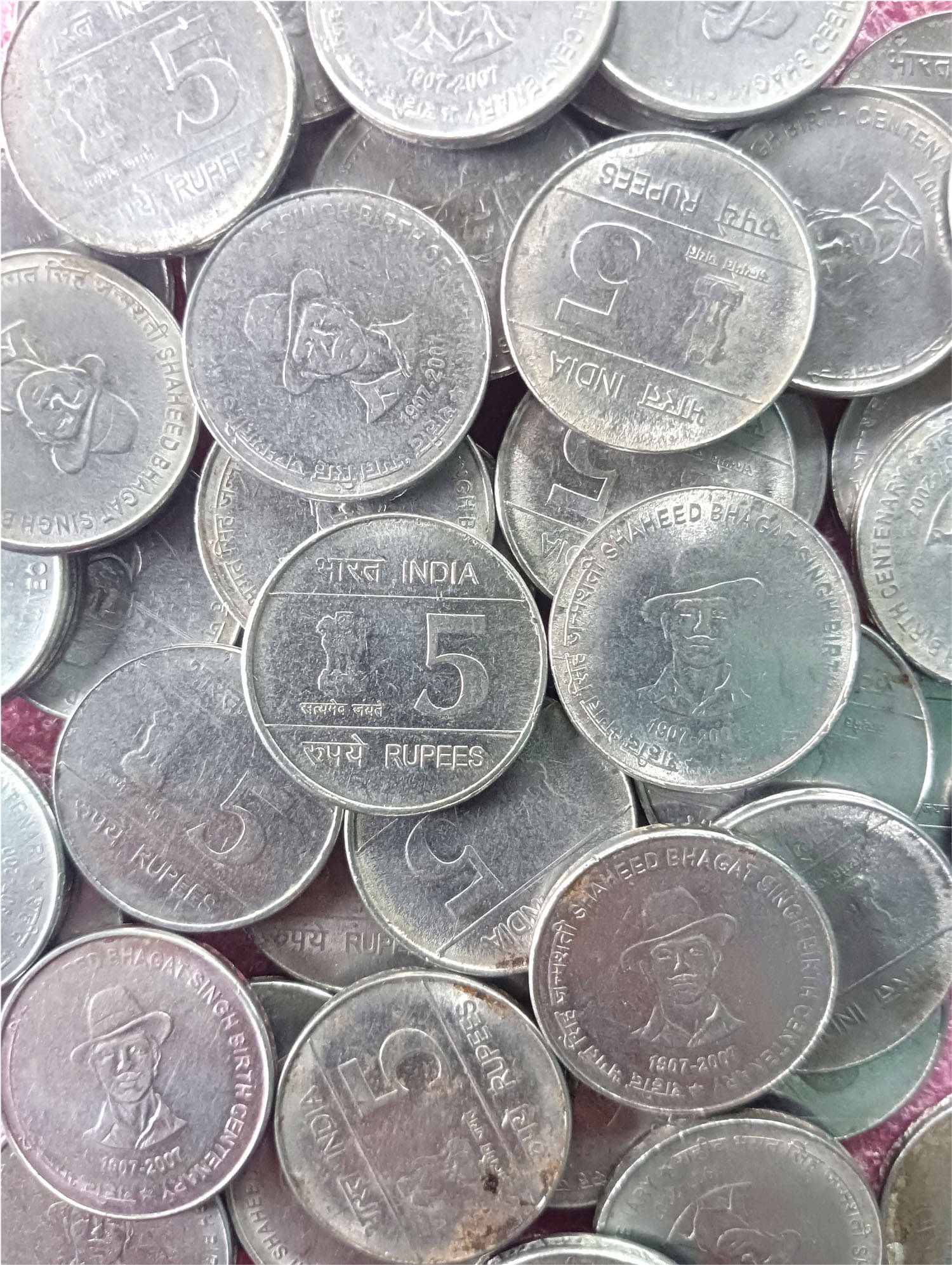     			5 RUPEES STEEL COMMEMORATIVE SHAHEED BHAGAT SINGH