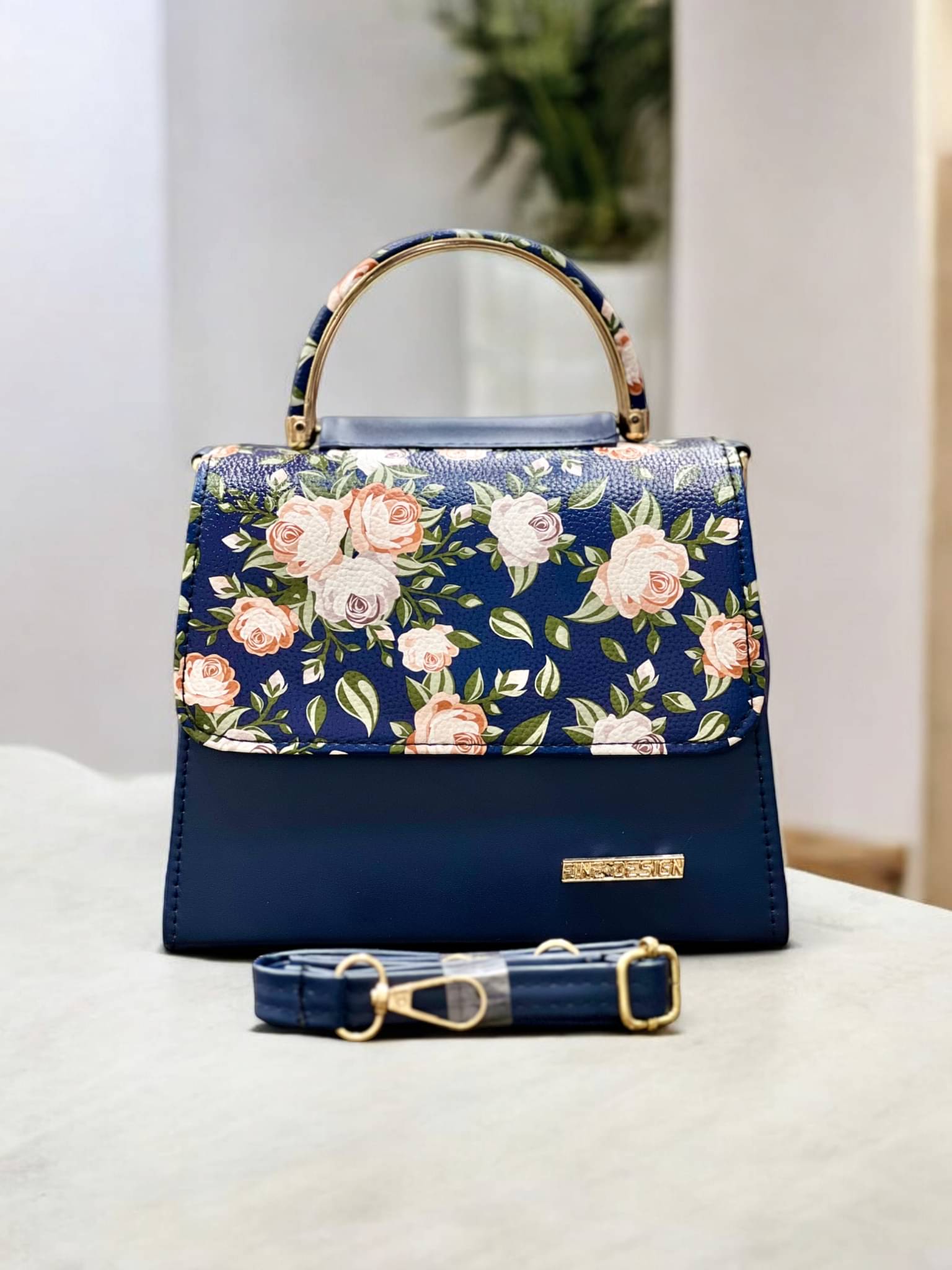     			Fine Design Blue PU Sling Bag