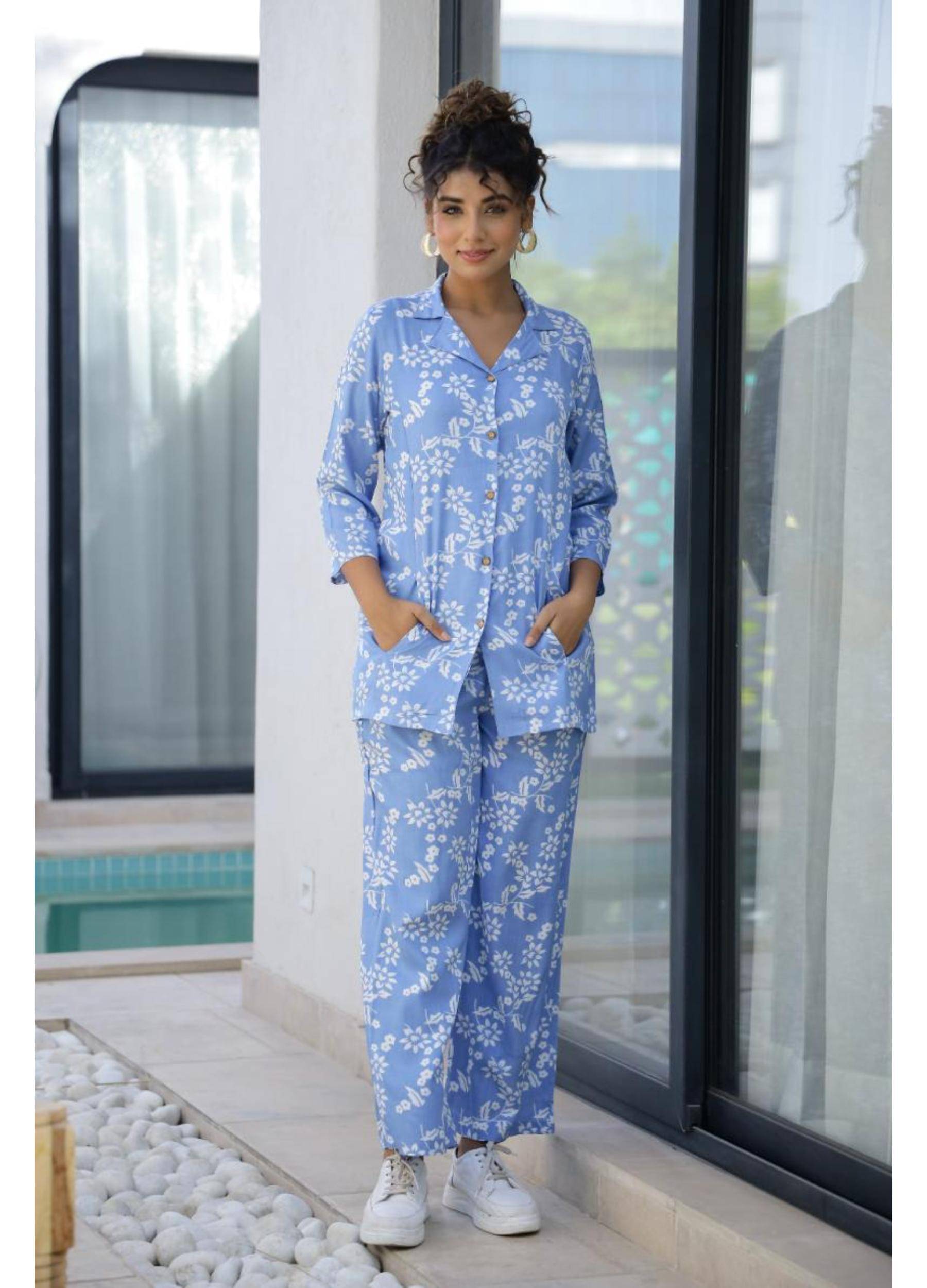     			Label Flavia Women Printed Top With Trousers Co-Ord Set ( Multicolor )