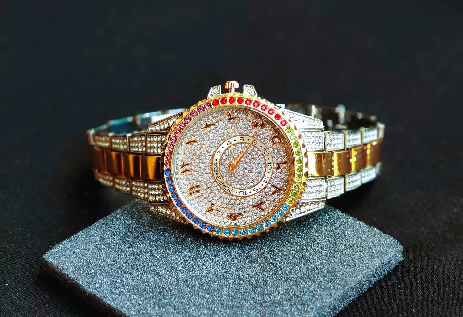     			Renaissance Traders Multicolor Metal Analog Men's Watch