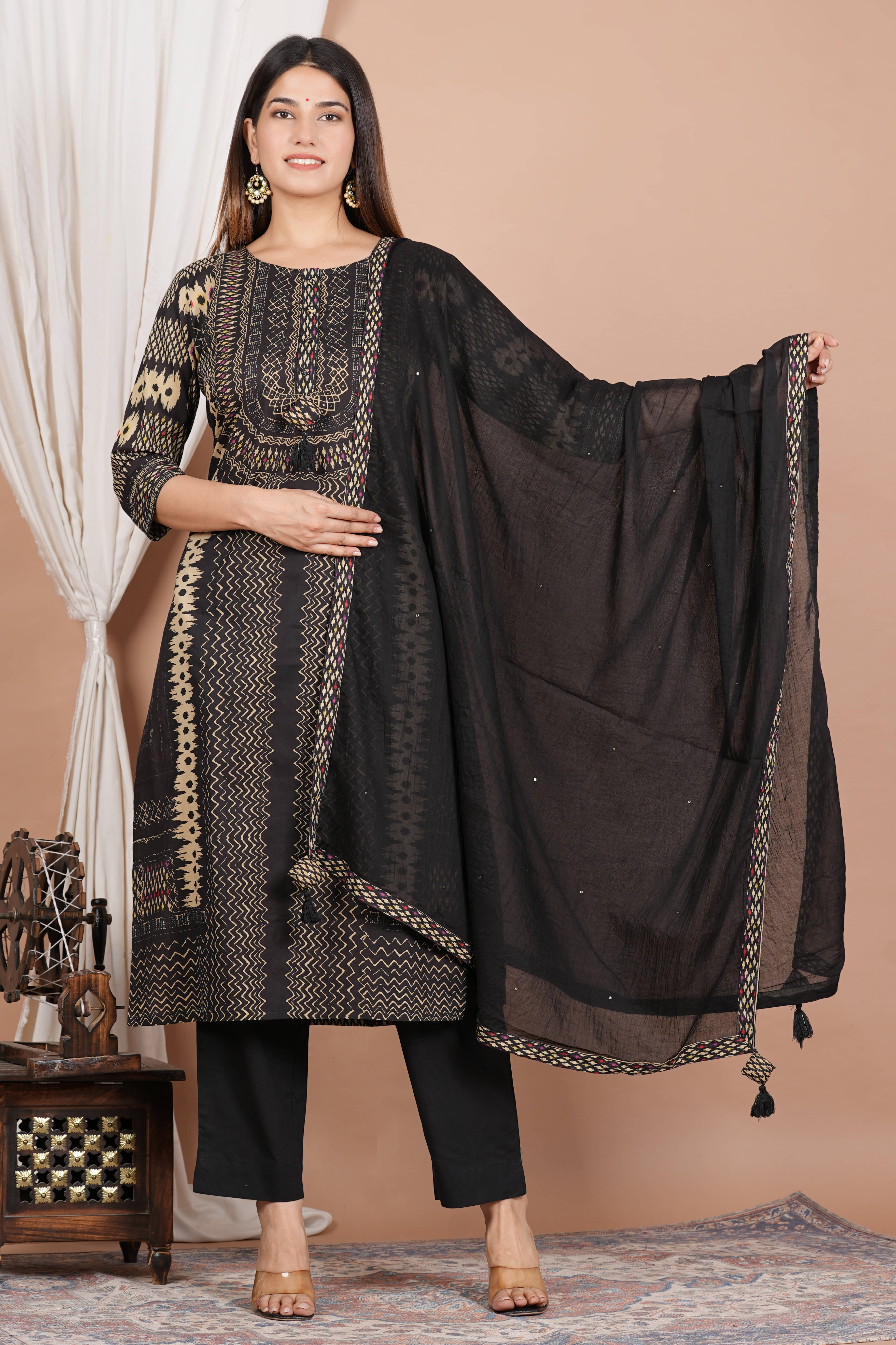 Yash Gallery Cotton Printed Kurti With Pants Women's Stitched Salwar Suit - Black ( Pack of 1 ) Yash Gallery Cotton Printed Kurti With Pants Women's Stitched Salwar Suit - Black ( Pack of 1 )