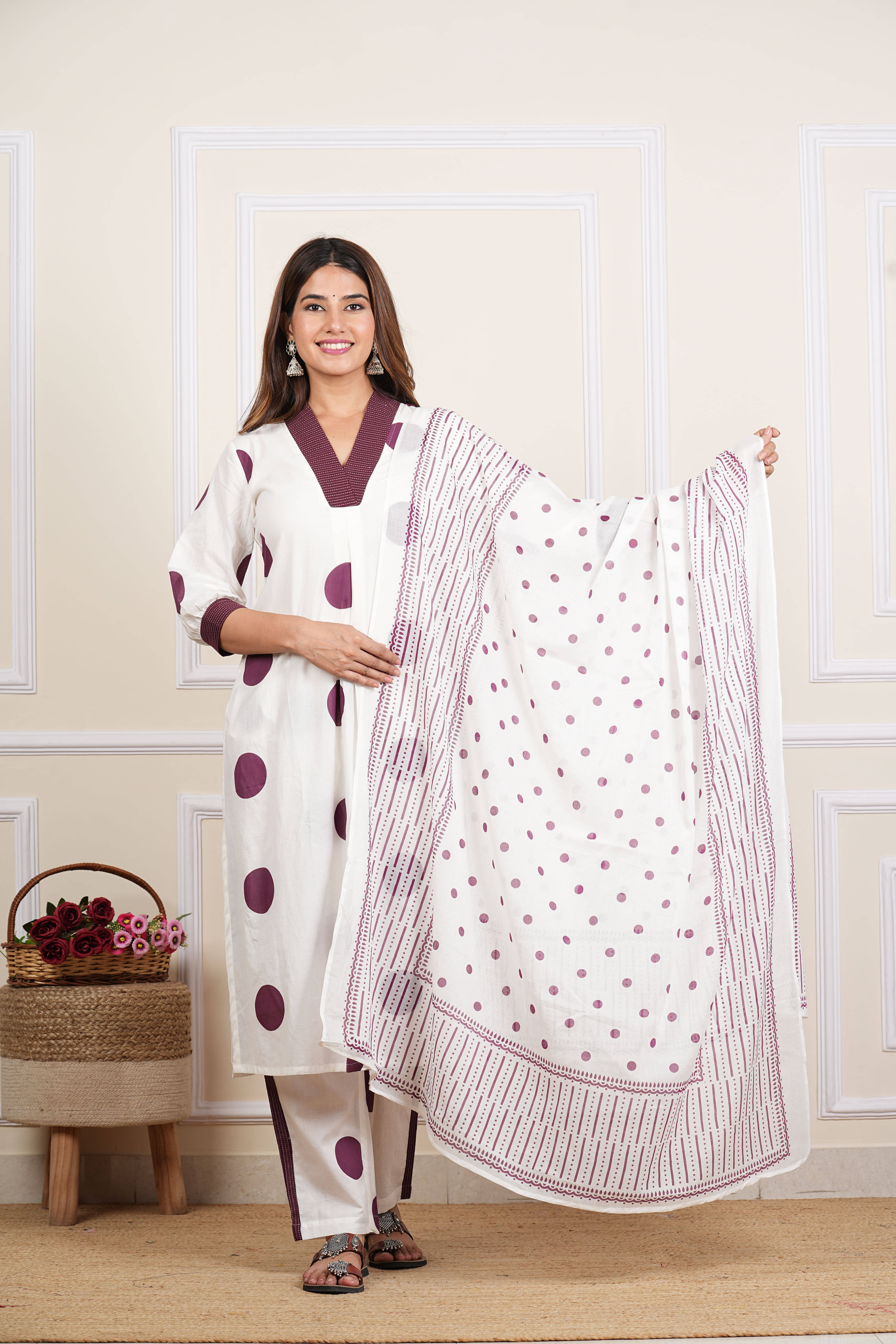     			Yash Gallery Cotton Printed Kurti With Pants Women's Stitched Salwar Suit - White ( Pack of 1 )