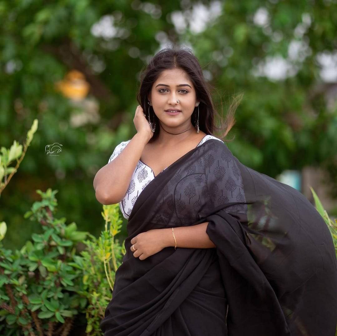 ANAND SAREES Georgette Dyed Saree With Unstitched Blouse Piece ( Black ) ANAND SAREES Georgette Dyed Saree With Unstitched Blouse Piece ( Black )