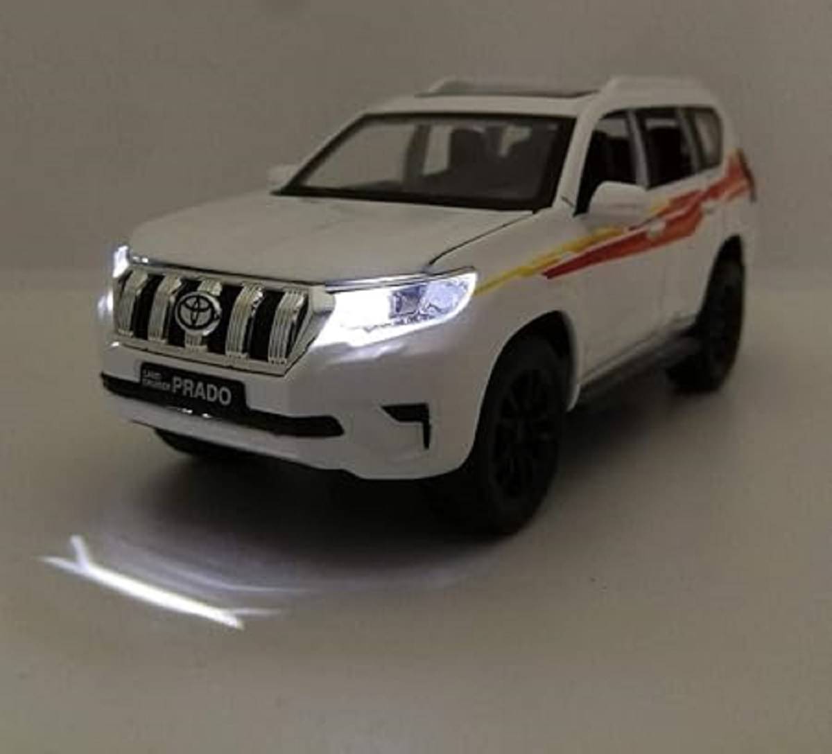     			FEDIFU  TOYOTA PA  Metal Car car Alloy Metal Pull Back Die-cast Car, Diecast Metal Pullback Toy car with Openable Doors & Light, Music Boys Gifts Toys for Kids.( ‎Multicolor )