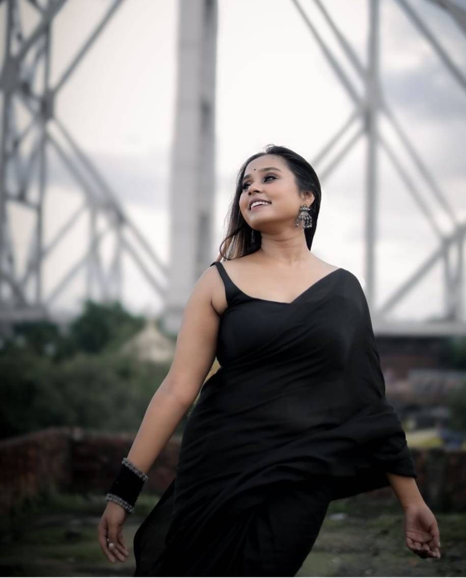     			Kashvi Sarees Georgette Dyed Saree With Unstitched Blouse Piece ( Black )