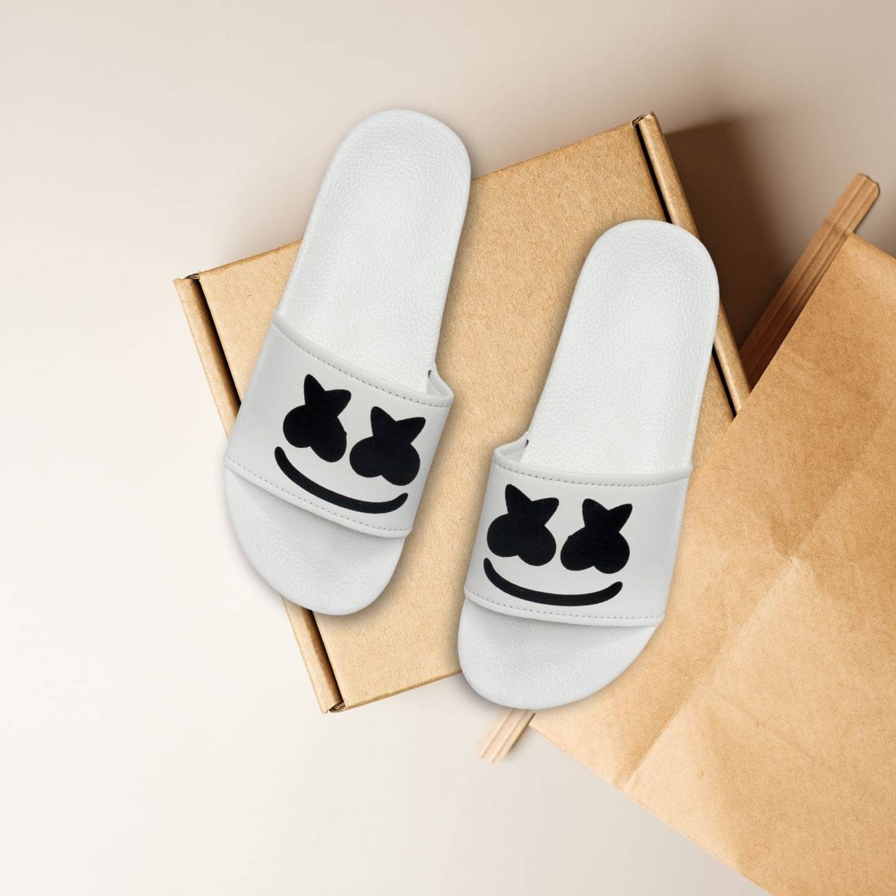     			PERY PAO White Men's Slide Flip Flop