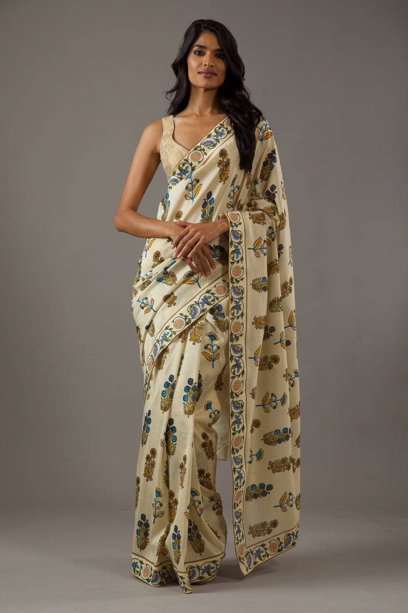 BLEESBURY Chiffon Printed Saree With Unstitched Blouse Piece ( Off White ) BLEESBURY Chiffon Printed Saree With Unstitched Blouse Piece ( Off White )