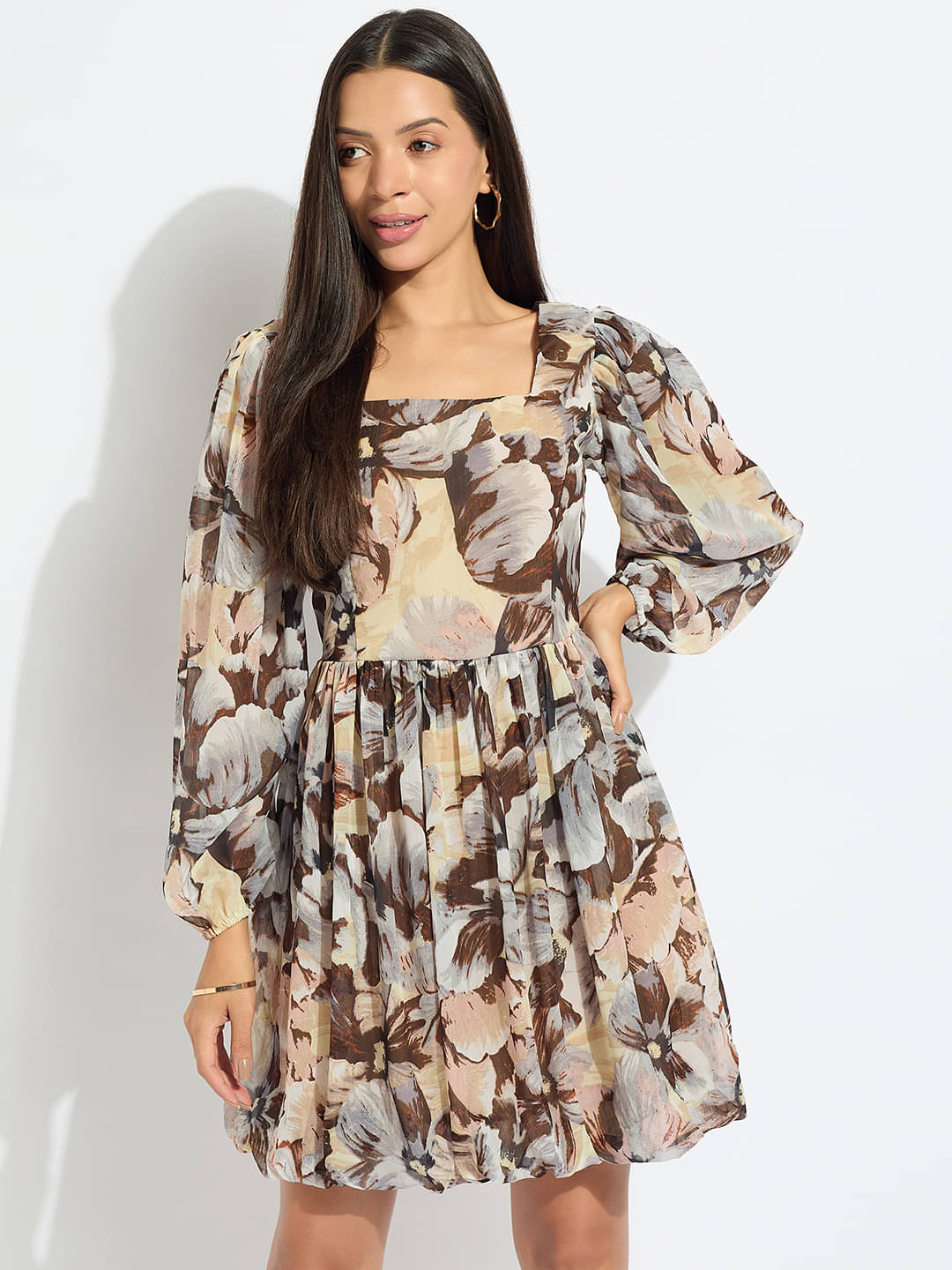     			TRUSTROW Women Chiffon Printed Fit & Flare Dress ( Grey )