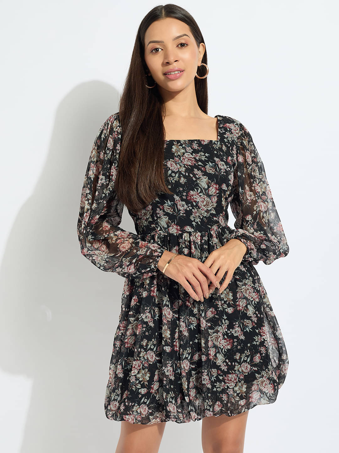     			TRUSTROW Women Chiffon Printed Fit & Flare Dress ( Black )