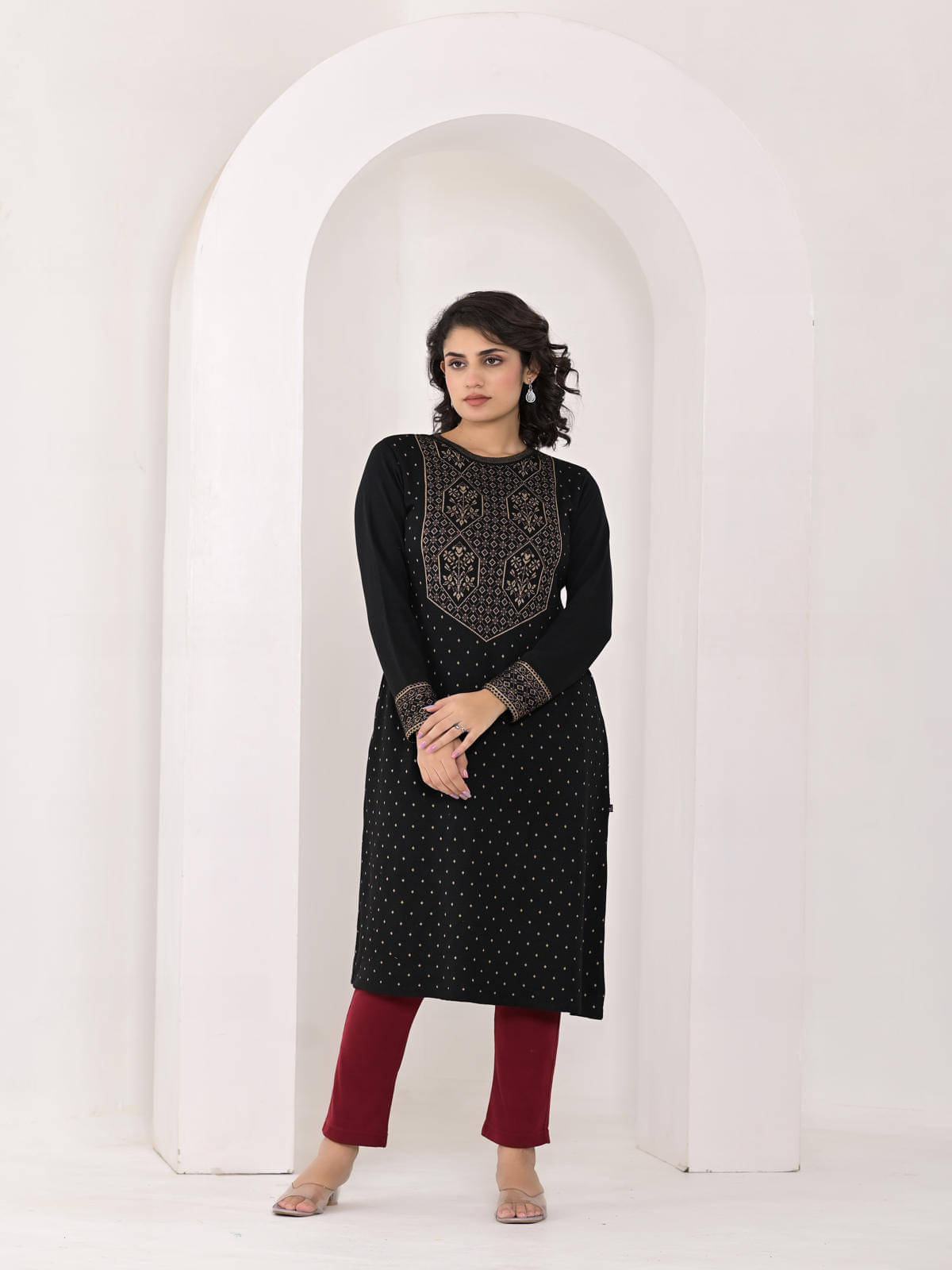     			Juniper Cotton Printed A-line Women's Kurti - BLACK ( Pack of 1 )