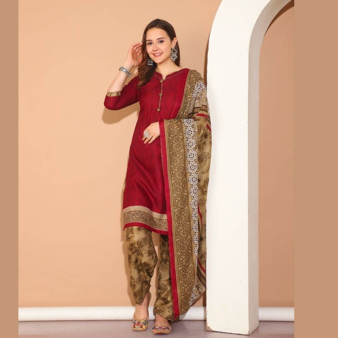     			Rajnandini Women Cotton Blend Printed Straight Kurti With Patiala Salwar ( Purple )