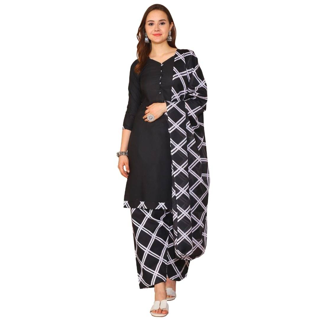     			Rajnandini Women Cotton Blend Printed Straight Kurti With Patiala Salwar ( Black )