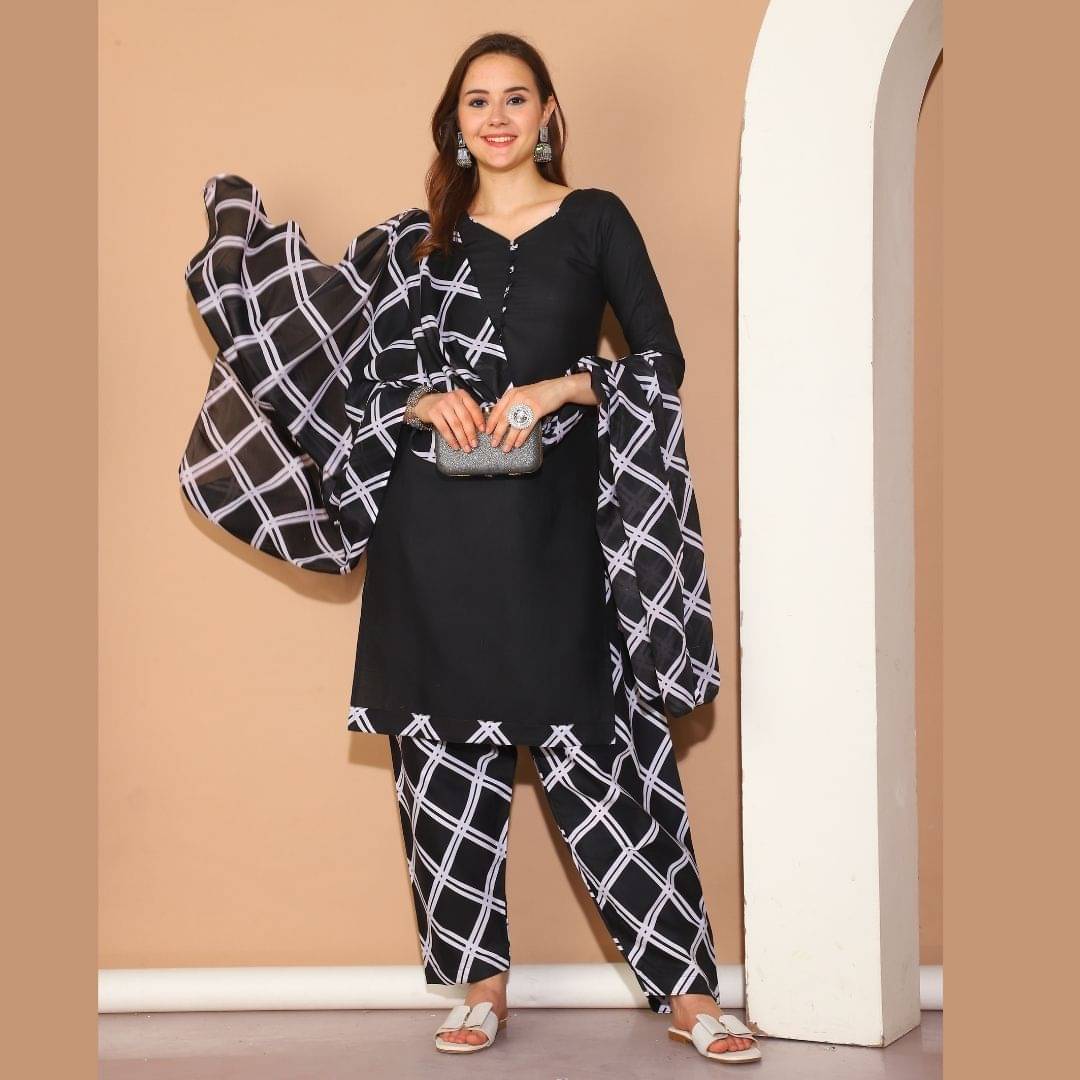 Rajnandini Women Cotton Blend Printed Straight Kurti With Patiala Salwar ( Black )     			Rajnandini Women Cotton Blend Printed Straight Kurti With Patiala Salwar ( Black )