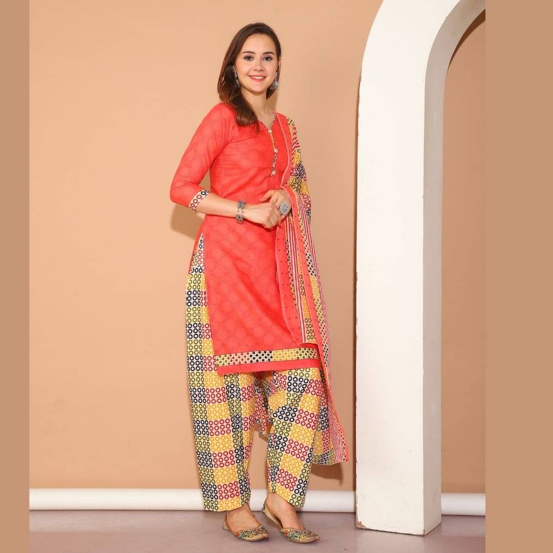     			Rajnandini Women Cotton Blend Printed Straight Kurti With Patiala Salwar ( Peach )