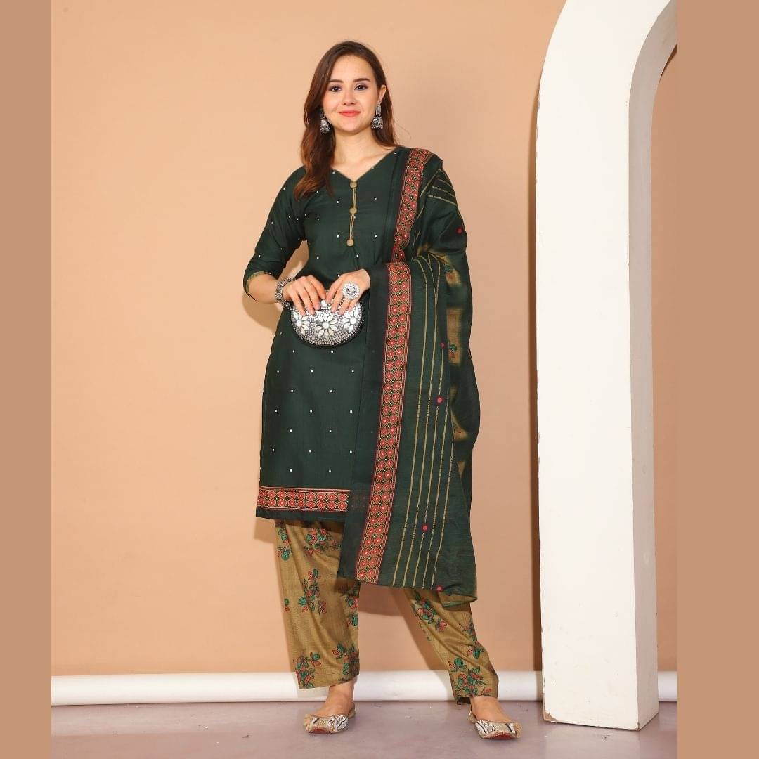     			Rajnandini Women Cotton Blend Printed Straight Kurti With Patiala Salwar ( Green )