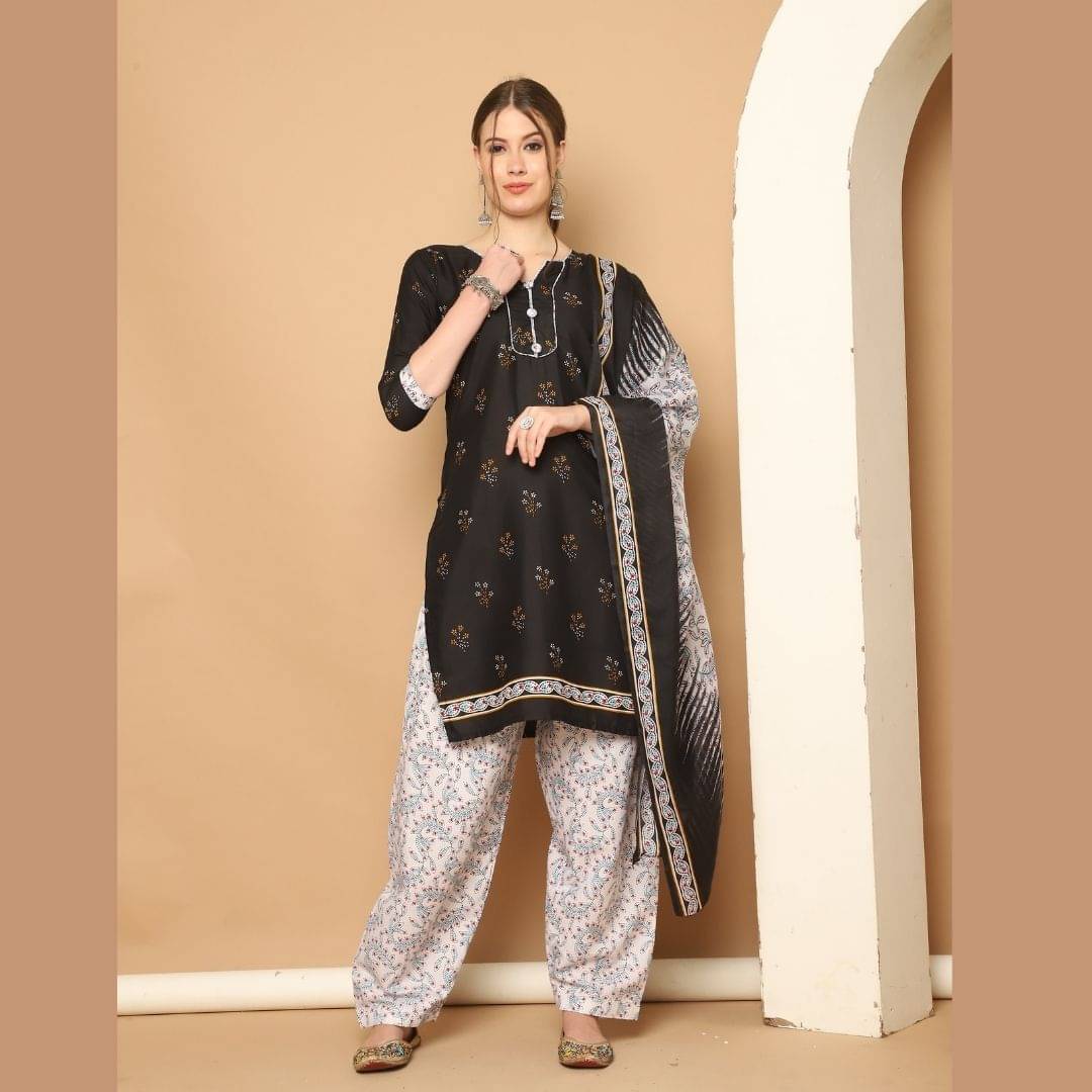 Rajnandini Women Cotton Blend Printed Straight Kurti With Patiala Salwar ( Black ) Rajnandini Women Cotton Blend Printed Straight Kurti With Patiala Salwar ( Black )