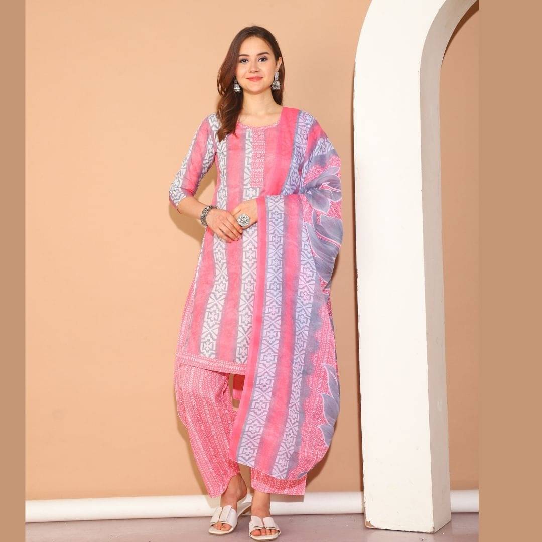     			Rajnandini Women Cotton Blend Printed Straight Kurti With Patiala Salwar ( Peach )
