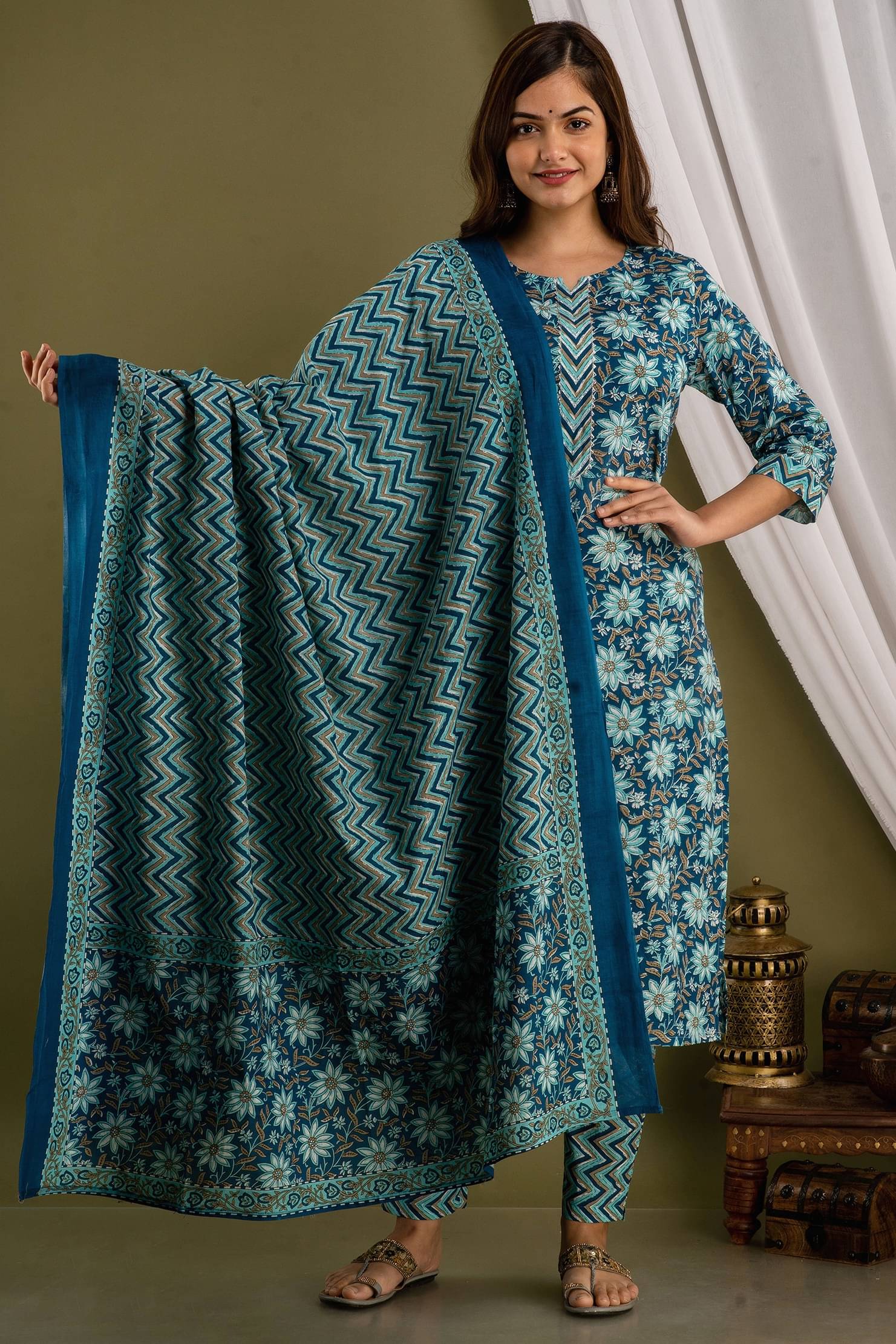     			Sarli Cotton Printed Kurti With Pants Women's Stitched Salwar Suit - Blue ( Pack of 1 )