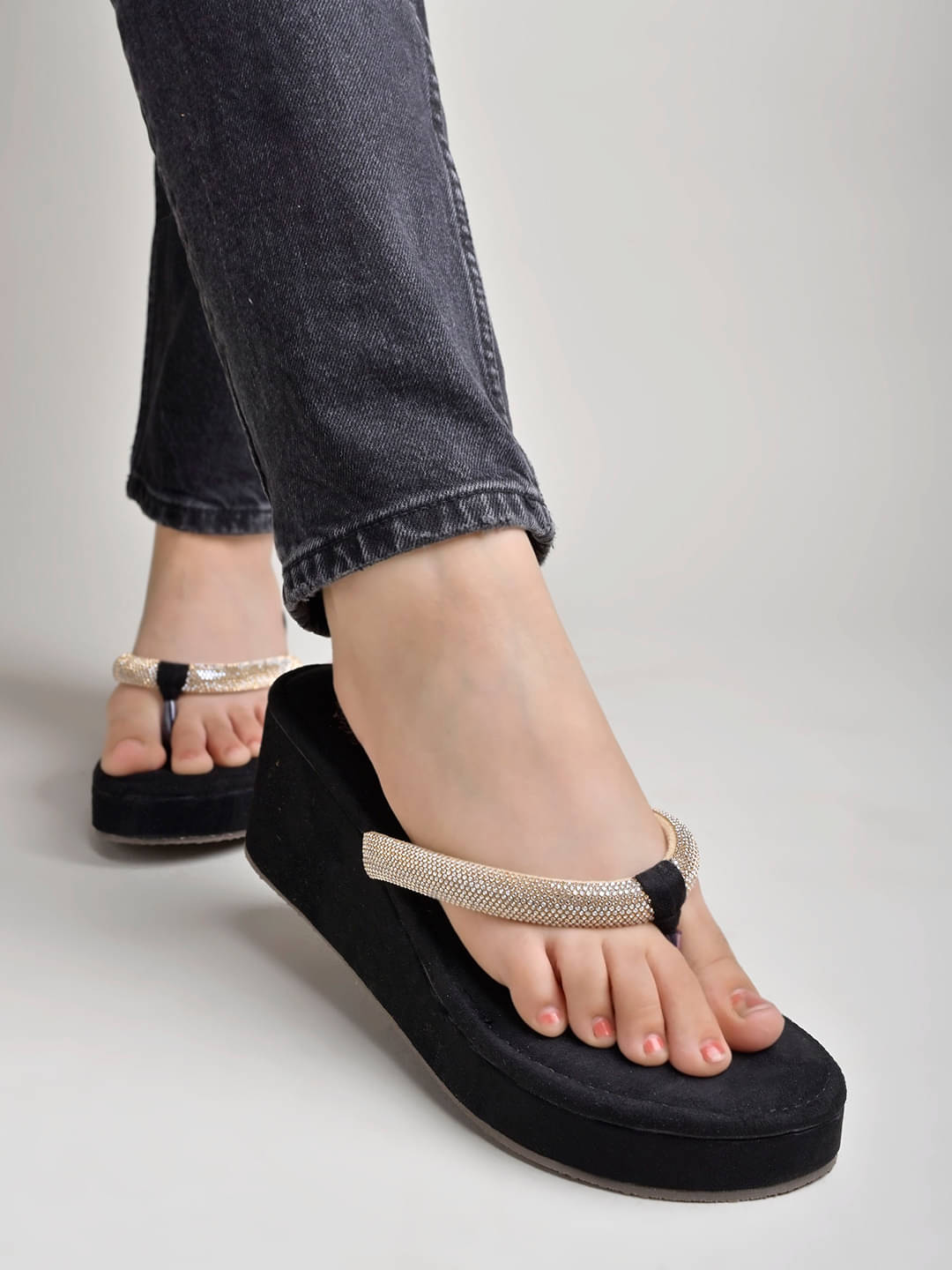     			Shoetopia Gold Women's Slip On Heels