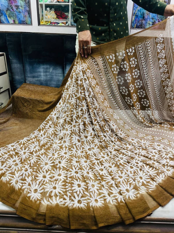 Sitanjali Georgette Printed Saree With Unstitched Blouse Piece ( Brown ) Sitanjali Georgette Printed Saree With Unstitched Blouse Piece ( Brown )