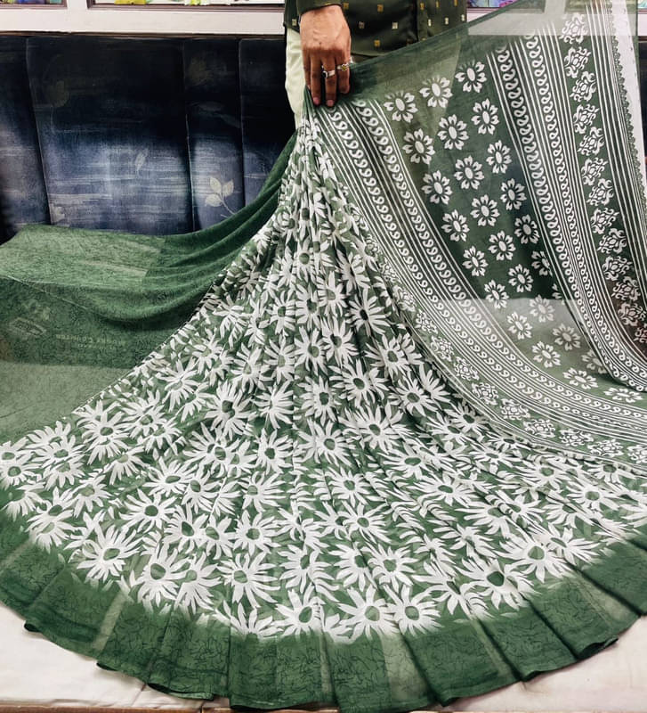     			Sitanjali Georgette Printed Saree With Unstitched Blouse Piece ( Green )