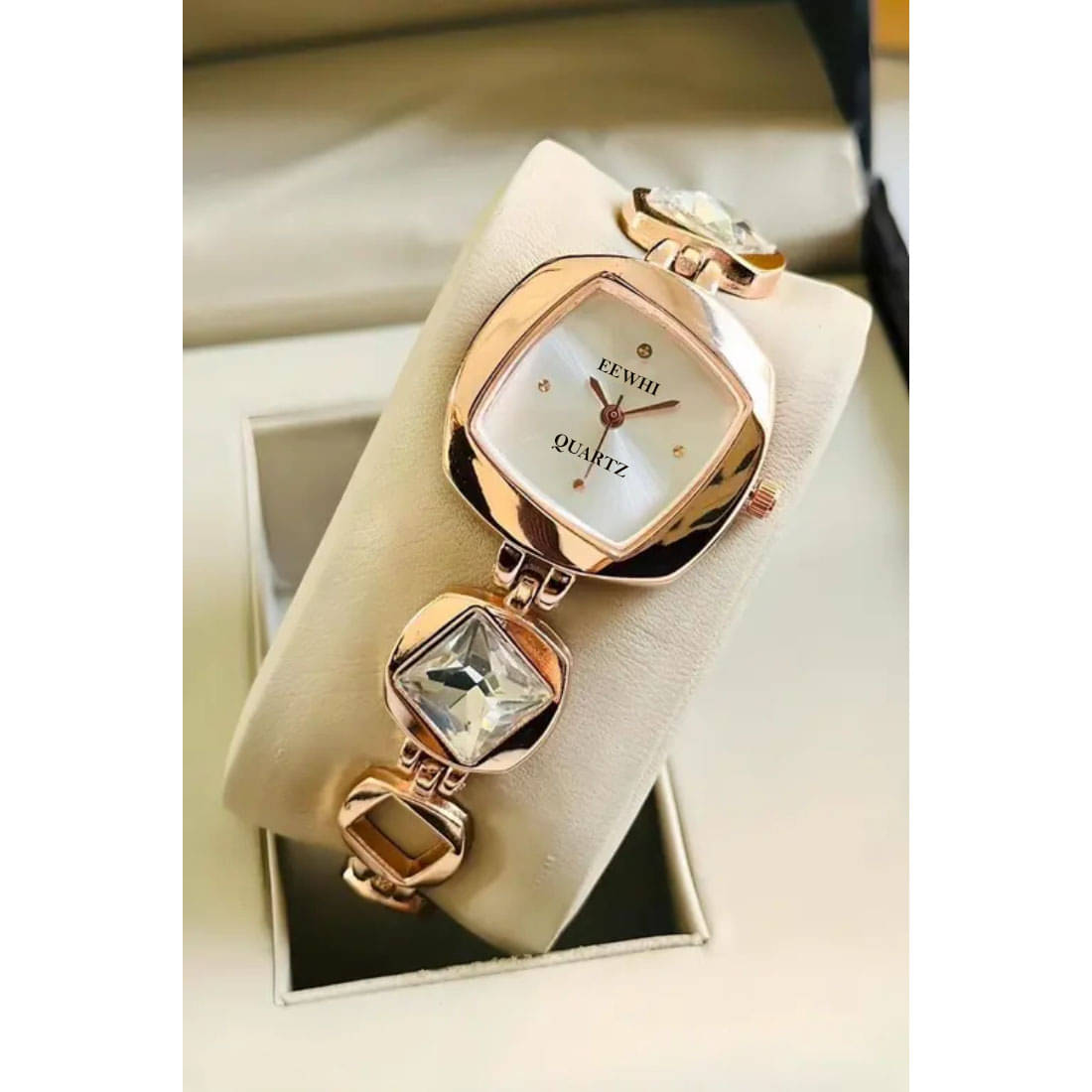     			EEWHI Rose Gold Metal Analog Womens Watch