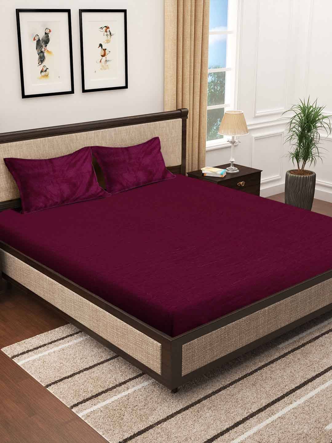 Klotthe Fleece 1 Double Bedsheet with 2 Pillow Covers ( Maroon )     			Klotthe Fleece 1 Double Bedsheet with 2 Pillow Covers ( Maroon )