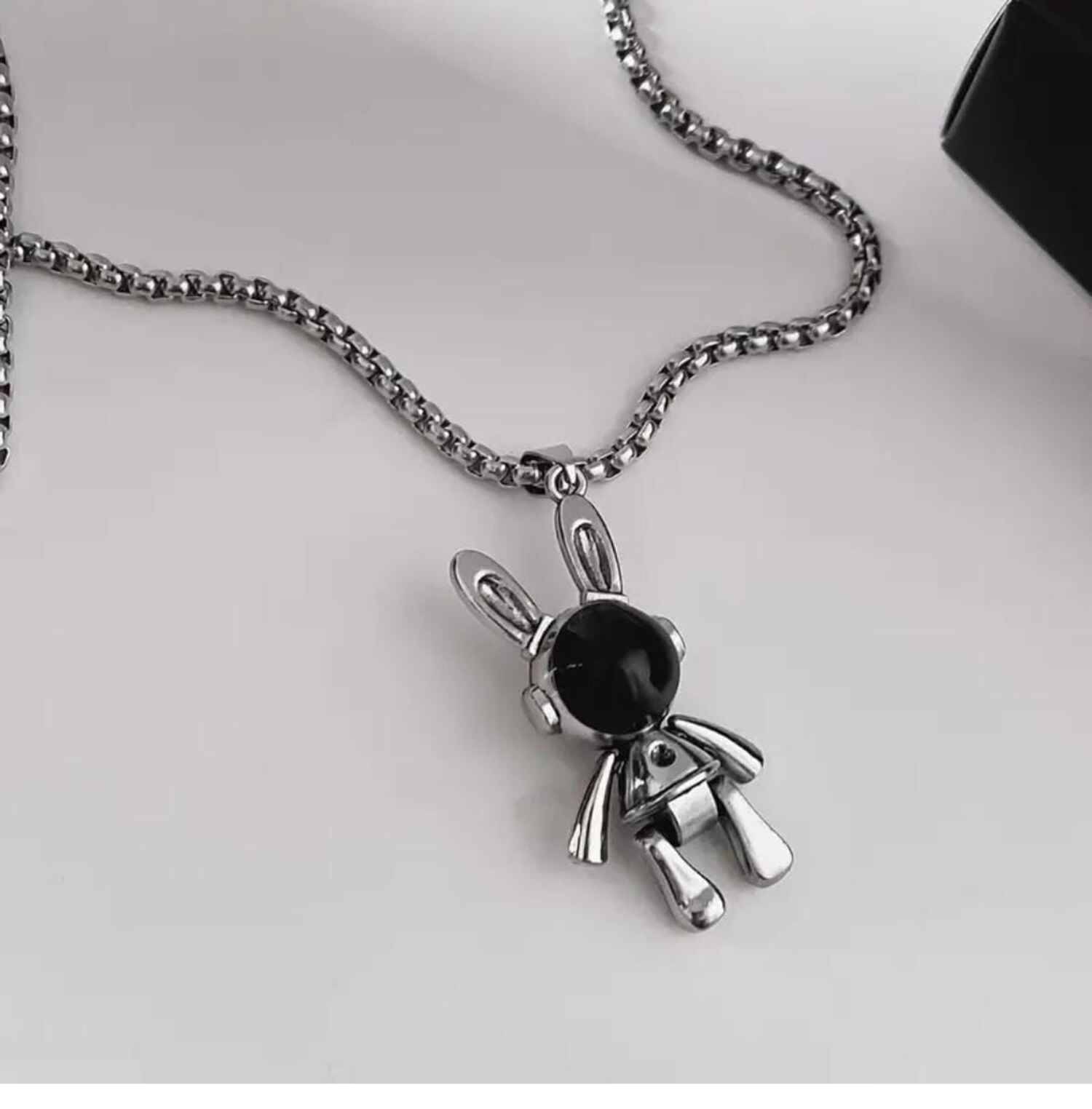     			Thrillz Men pendant Exclusive Silver Hip Hop Rabbit stainless Steel Pendant for Men Boys