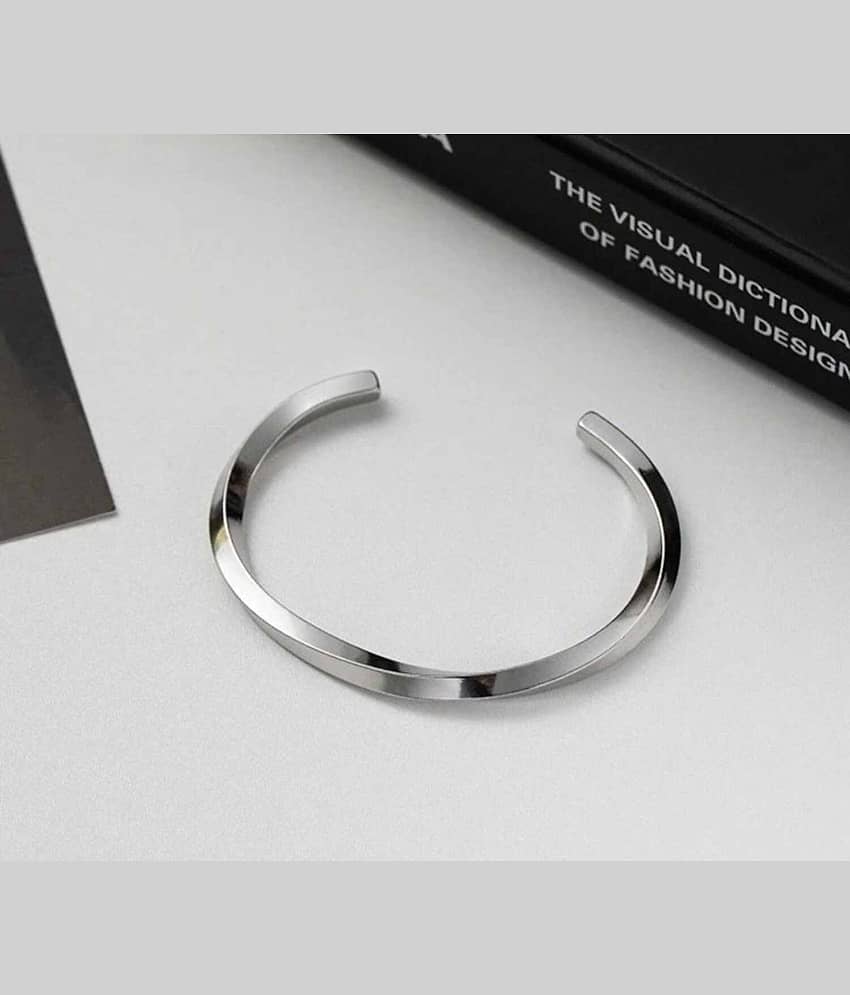 Thrillz Silver Bracelet ( Pack of 1 ) - Bangles & Bracelets | Buy online on ZillyBuy